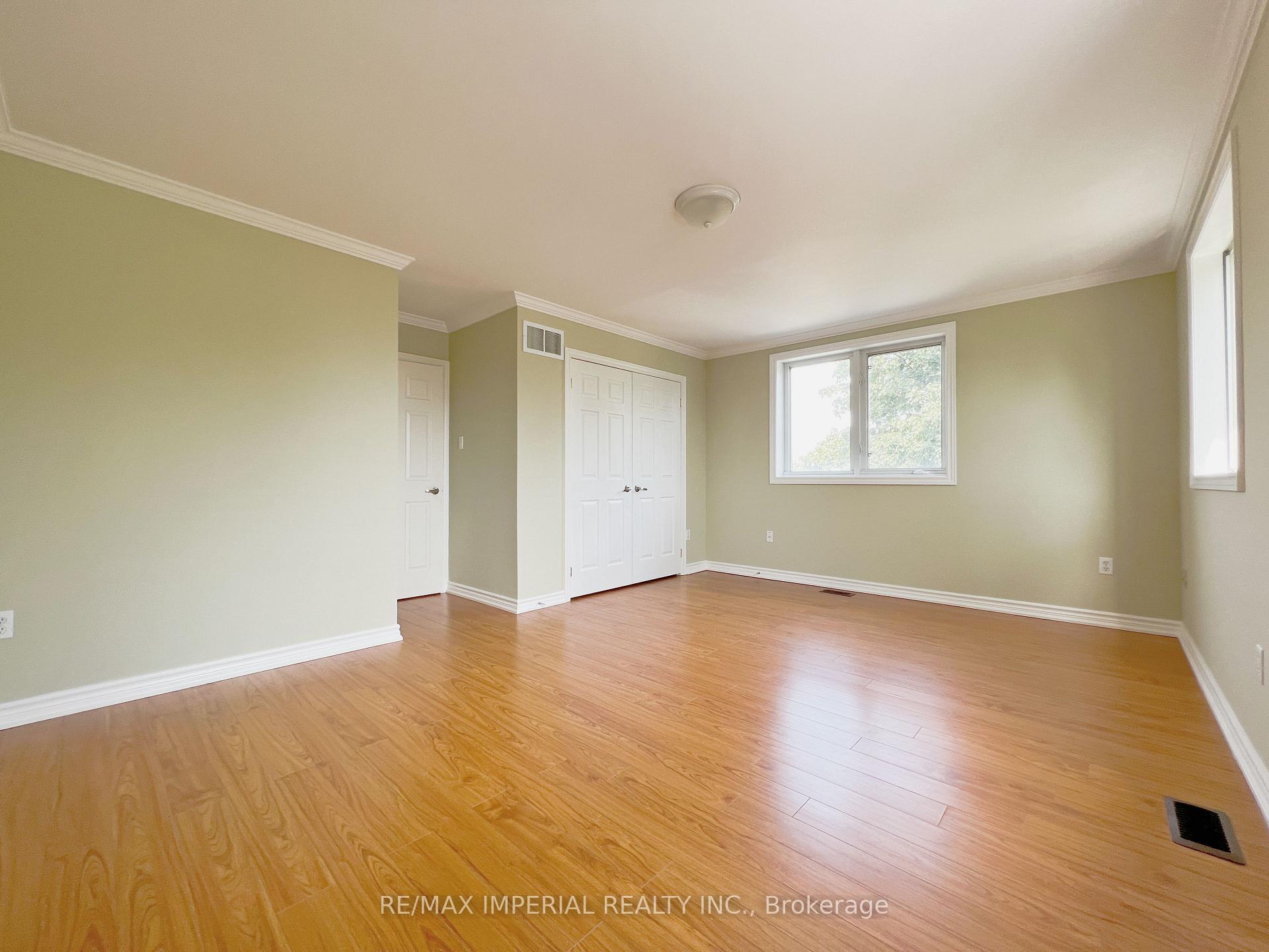 Photo 17 of 621A The Queensway, Etobicoke, Stonegate-Queensway — HOMEH