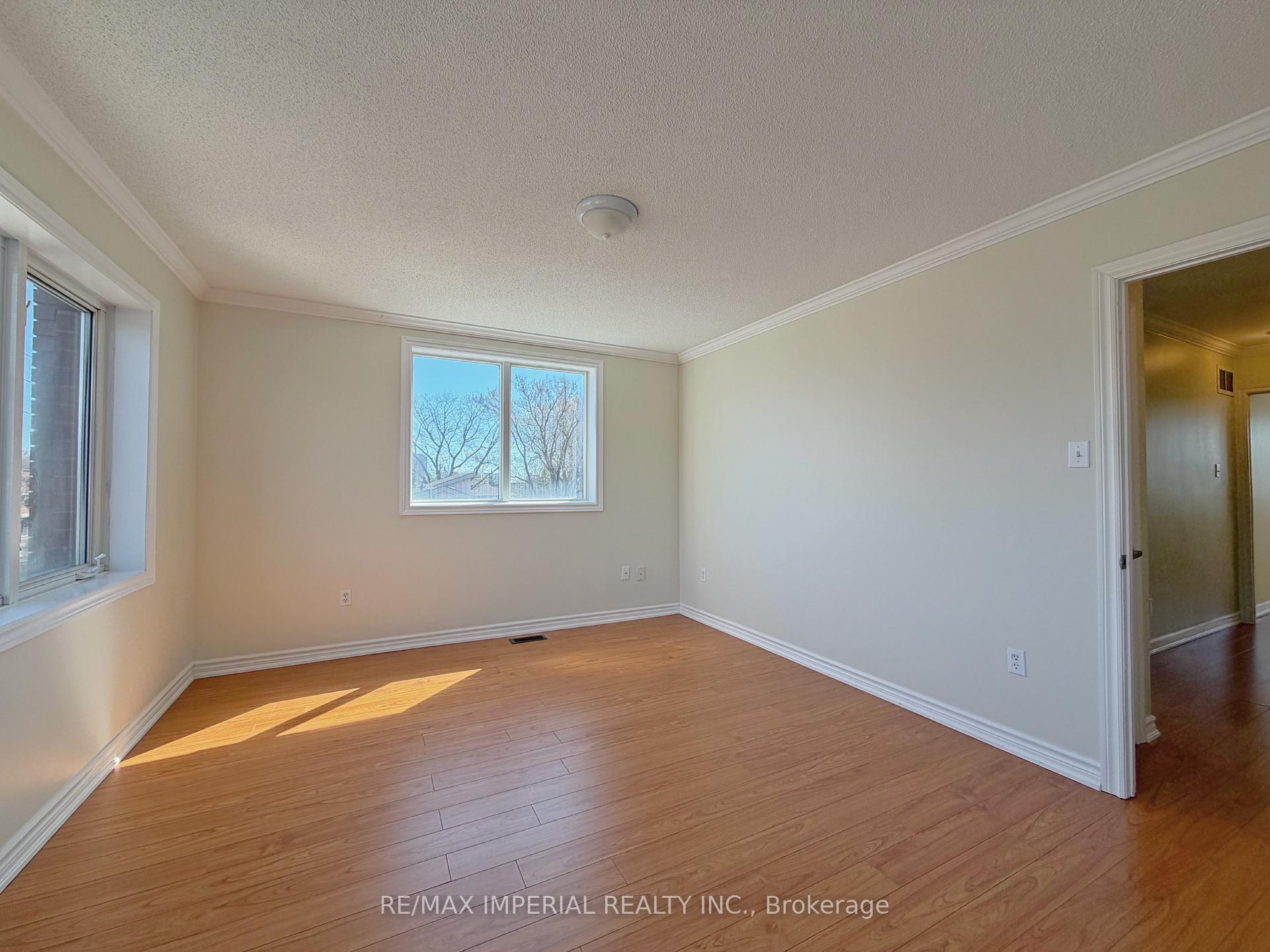 Photo 19 of 621A The Queensway, Etobicoke, Stonegate-Queensway — HOMEH