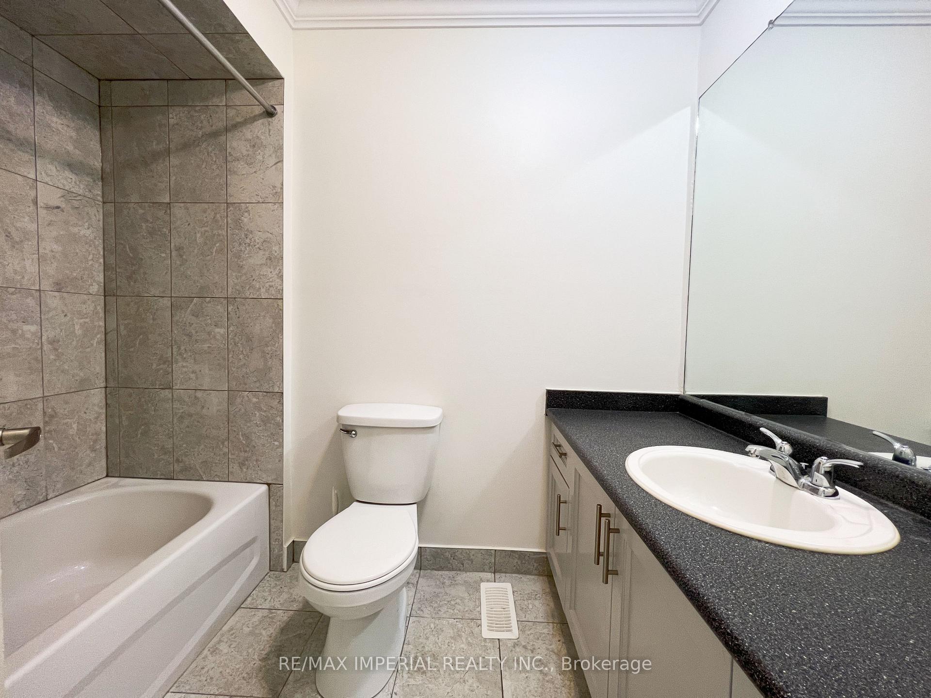 Photo 20 of 621A The Queensway, Etobicoke, Stonegate-Queensway — HOMEH