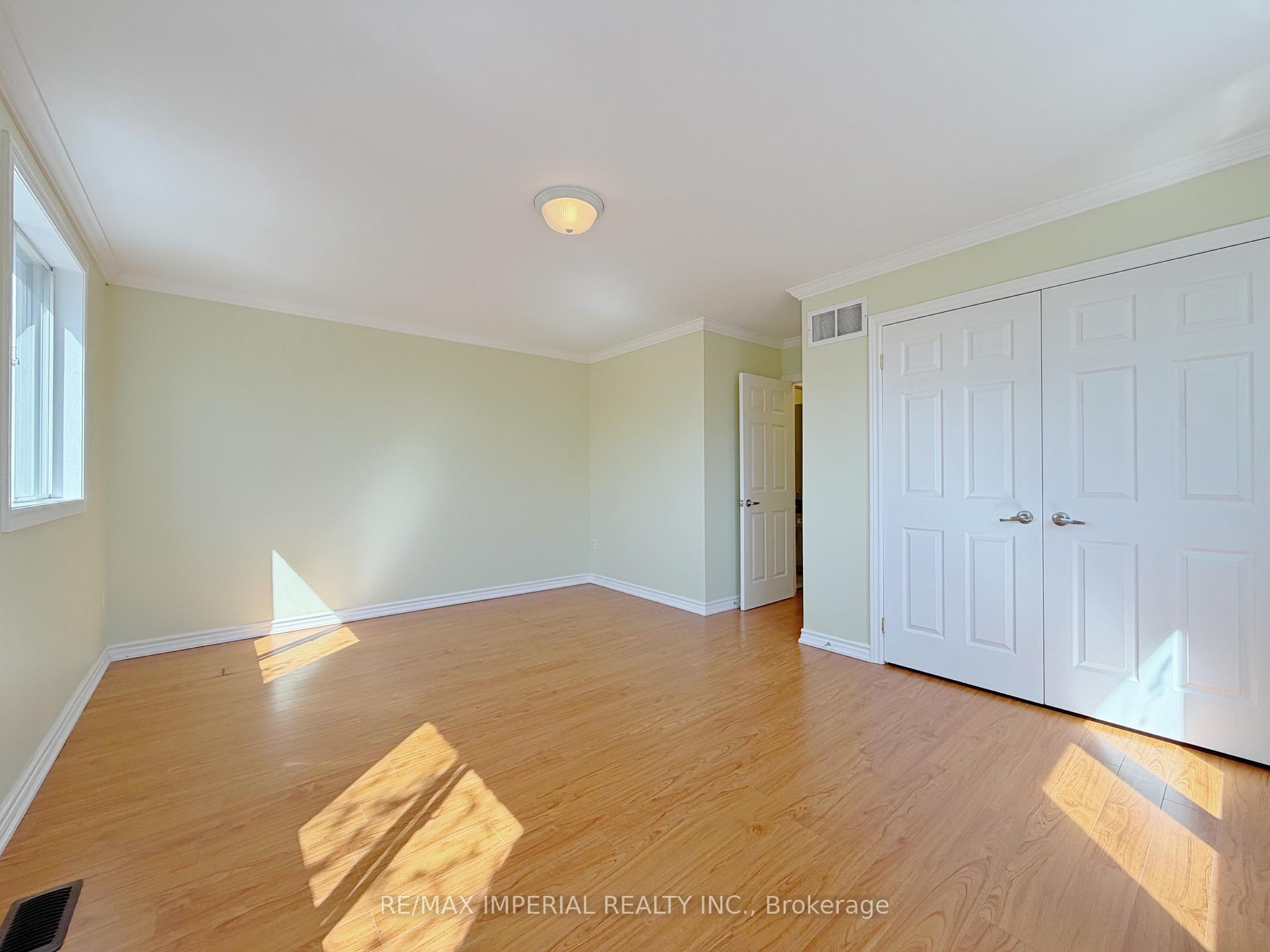 Photo 26 of 621A The Queensway, Etobicoke, Stonegate-Queensway — HOMEH
