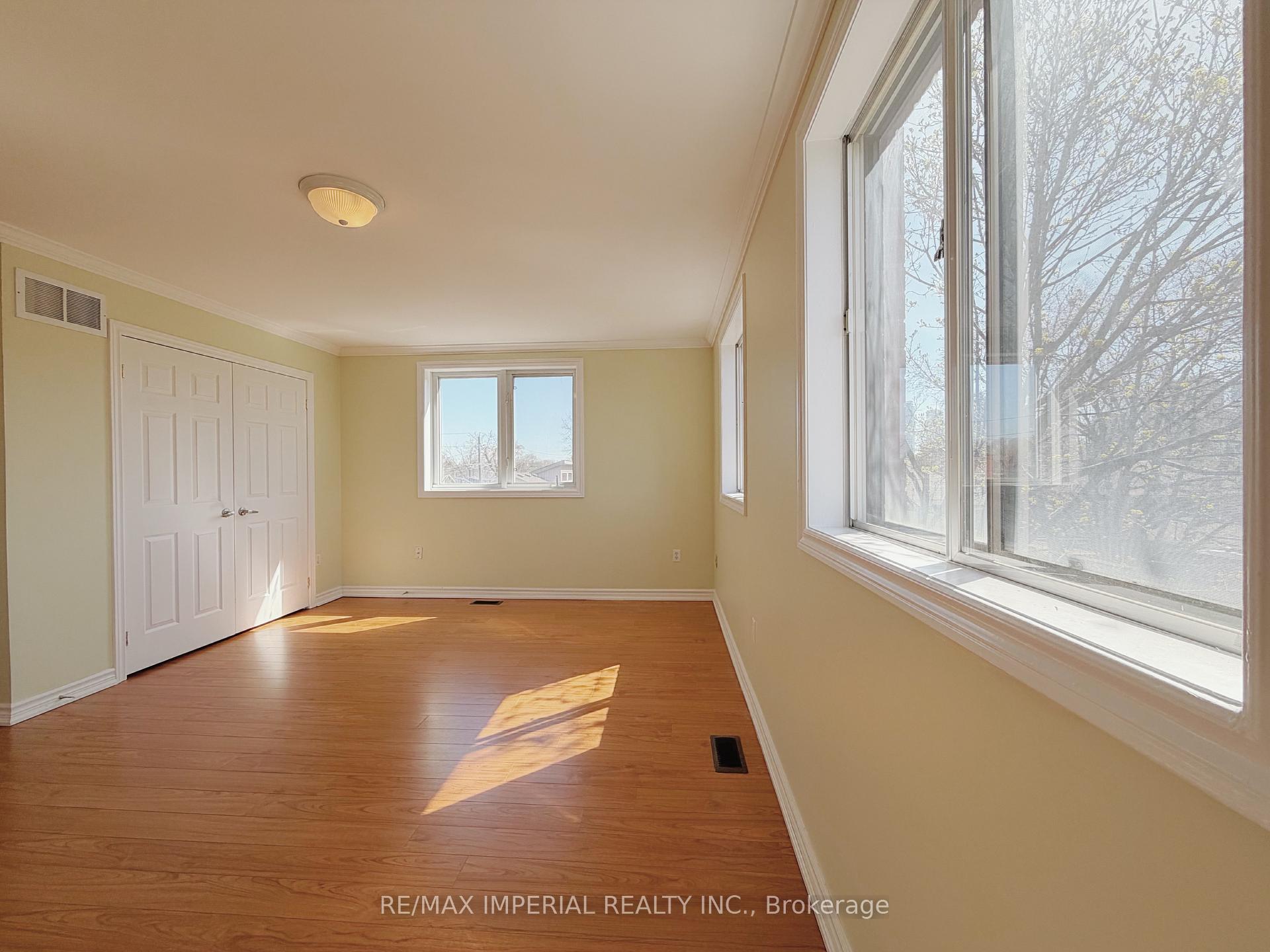 Photo 27 of 621A The Queensway, Etobicoke, Stonegate-Queensway — HOMEH