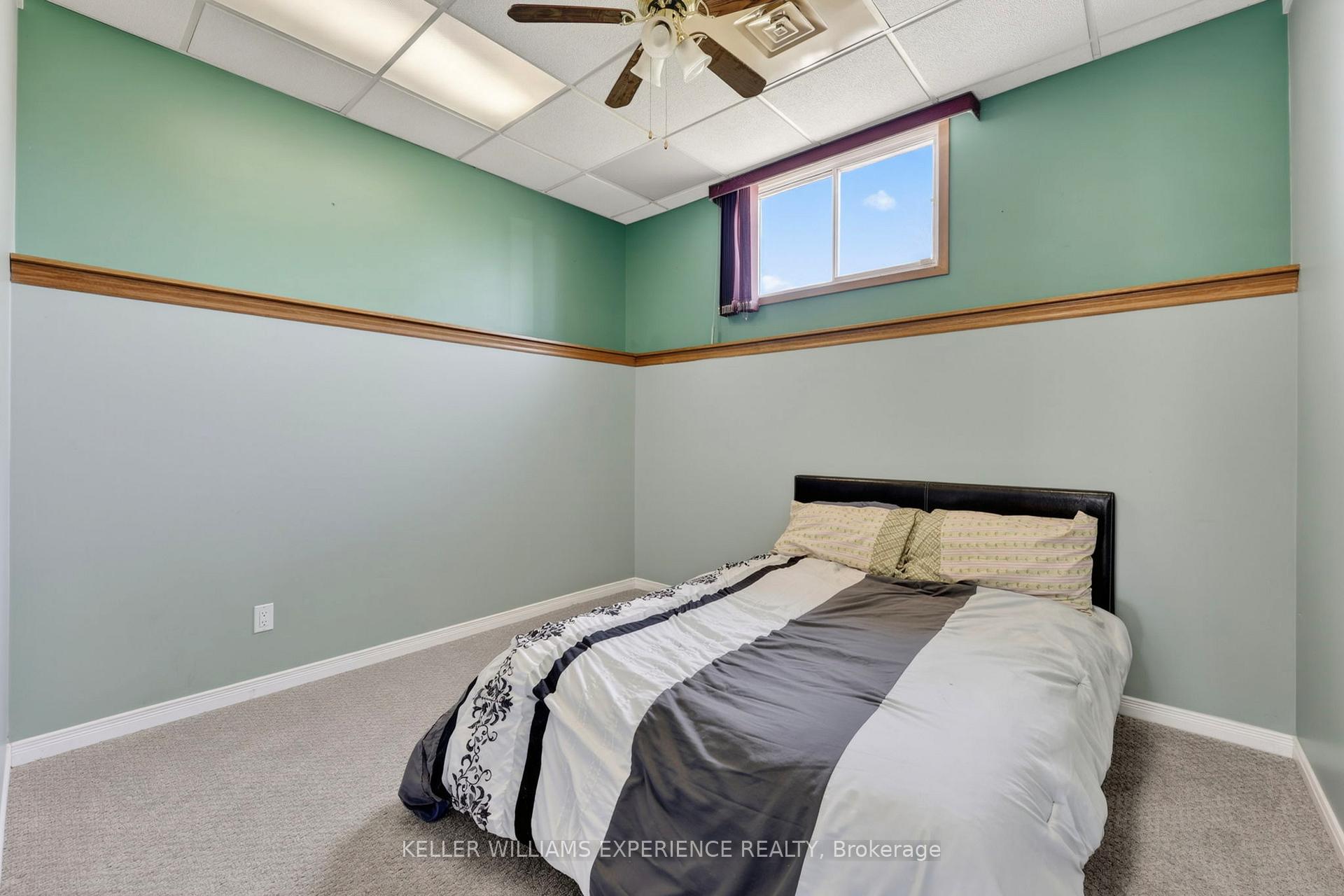 Photo 16 of 645 Bayview Drive, Midland — HOMEH