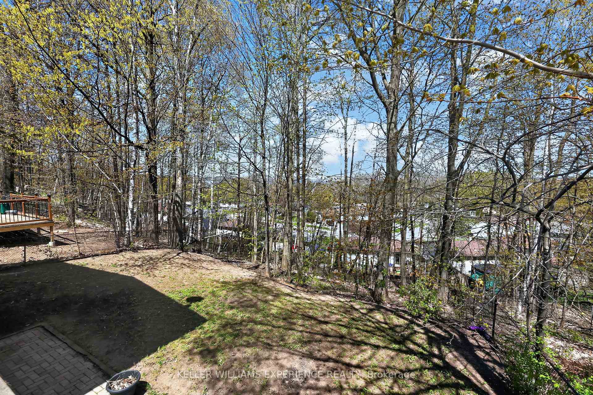 Photo 21 of 645 Bayview Drive, Midland — HOMEH