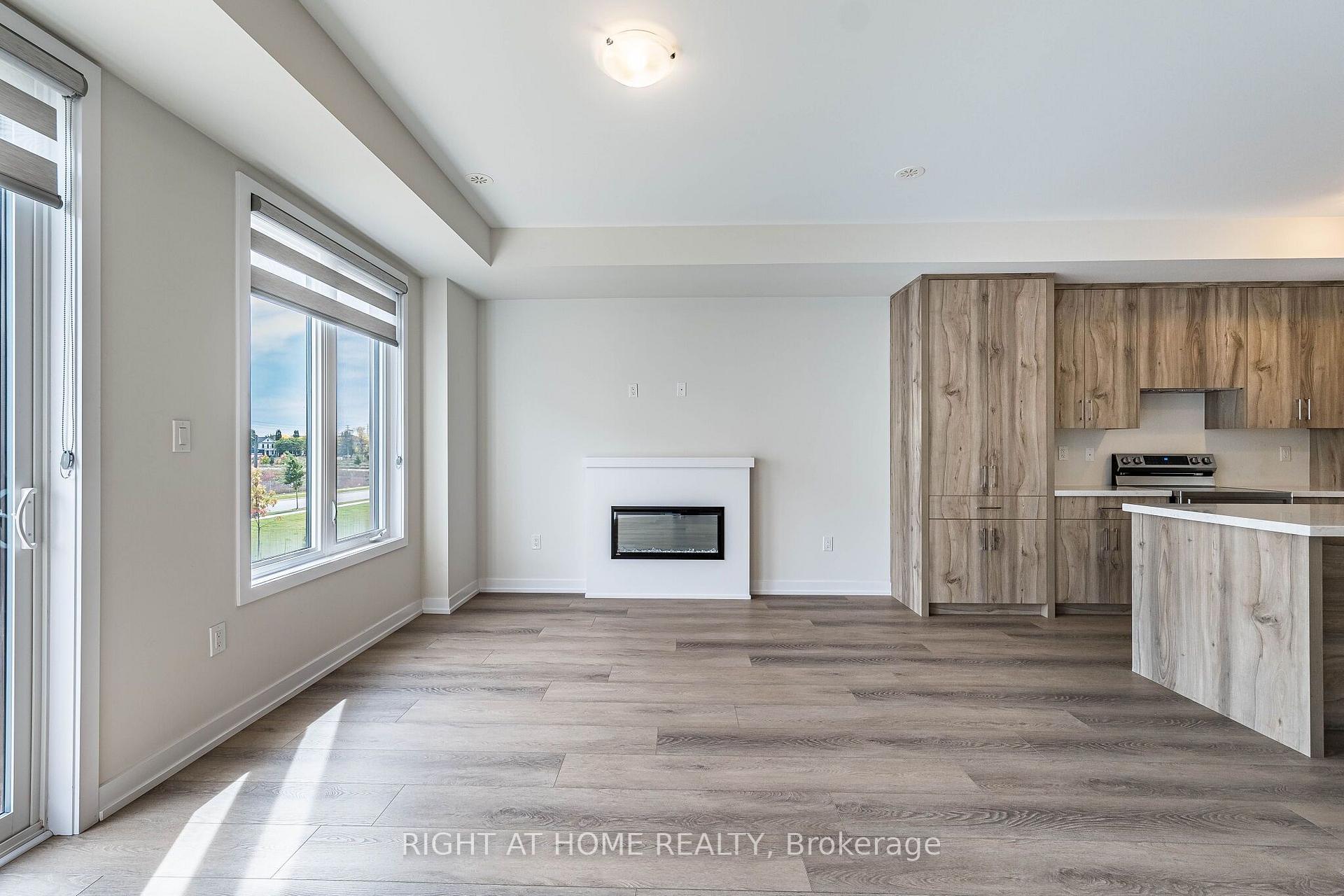 Photo 10 of 1330 Shevchenko Boulevard, Oakville, Northwest — HOMEH