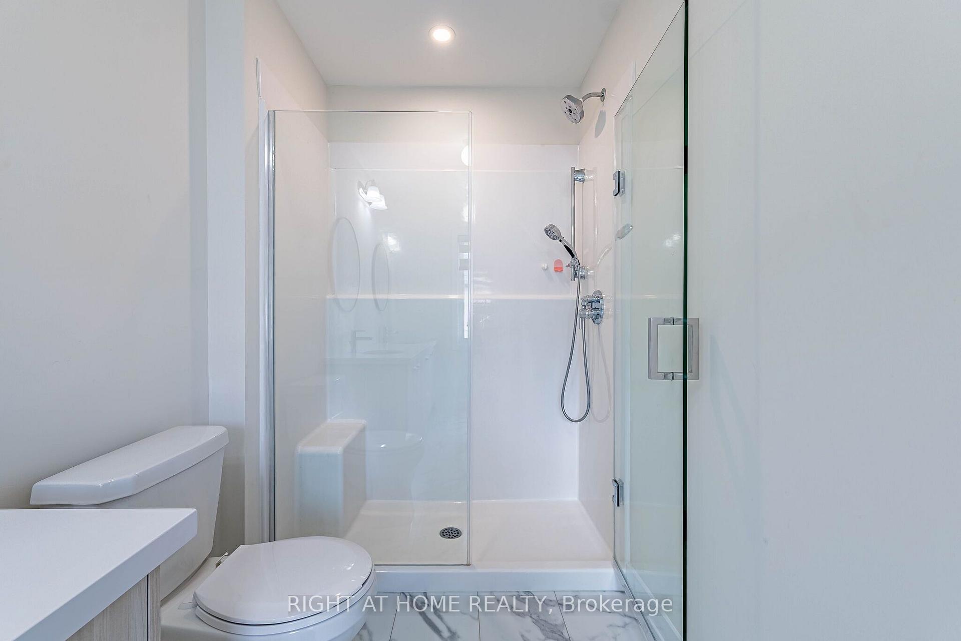 Photo 14 of 1330 Shevchenko Boulevard, Oakville, Northwest — HOMEH