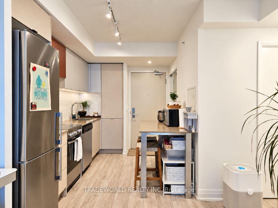 Photo 8 of Unit 1803, 30 Gibbs Road, Etobicoke, Islington-City Centre West — HOMEH