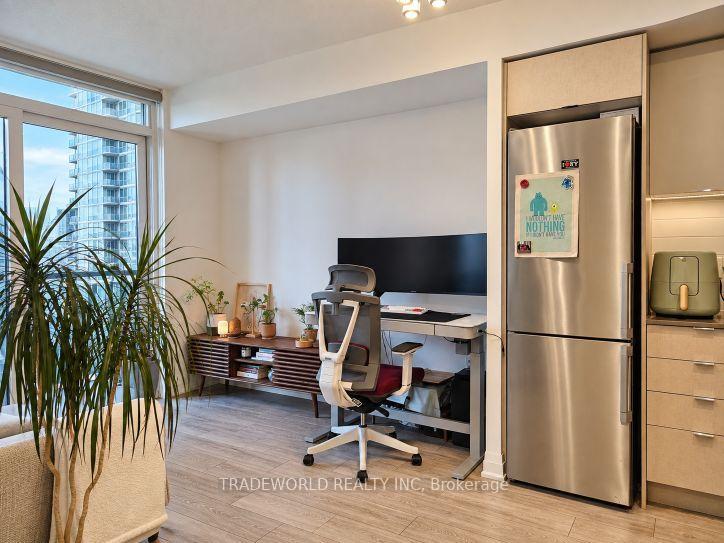 Photo 11 of Unit 1803, 30 Gibbs Road, Etobicoke, Islington-City Centre West — HOMEH
