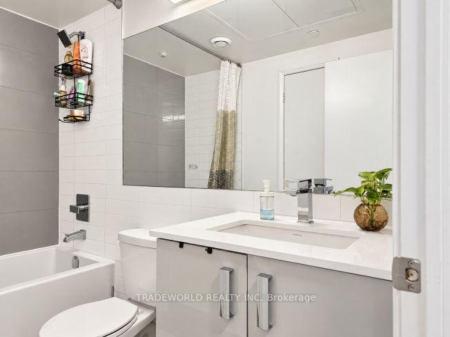 Photo 19 of Unit 1803, 30 Gibbs Road, Etobicoke, Islington-City Centre West — HOMEH