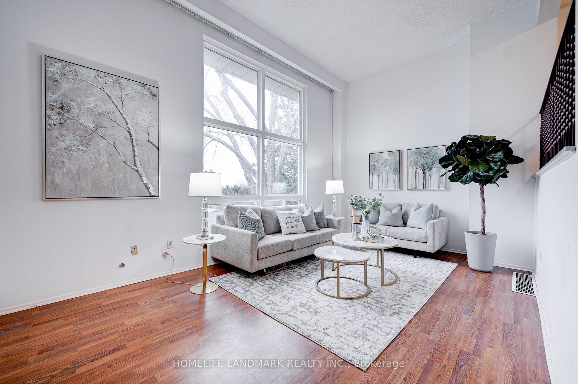 Photo 3 of 8 Rusty Crest Way, North York, Don Valley Village — HOMEH