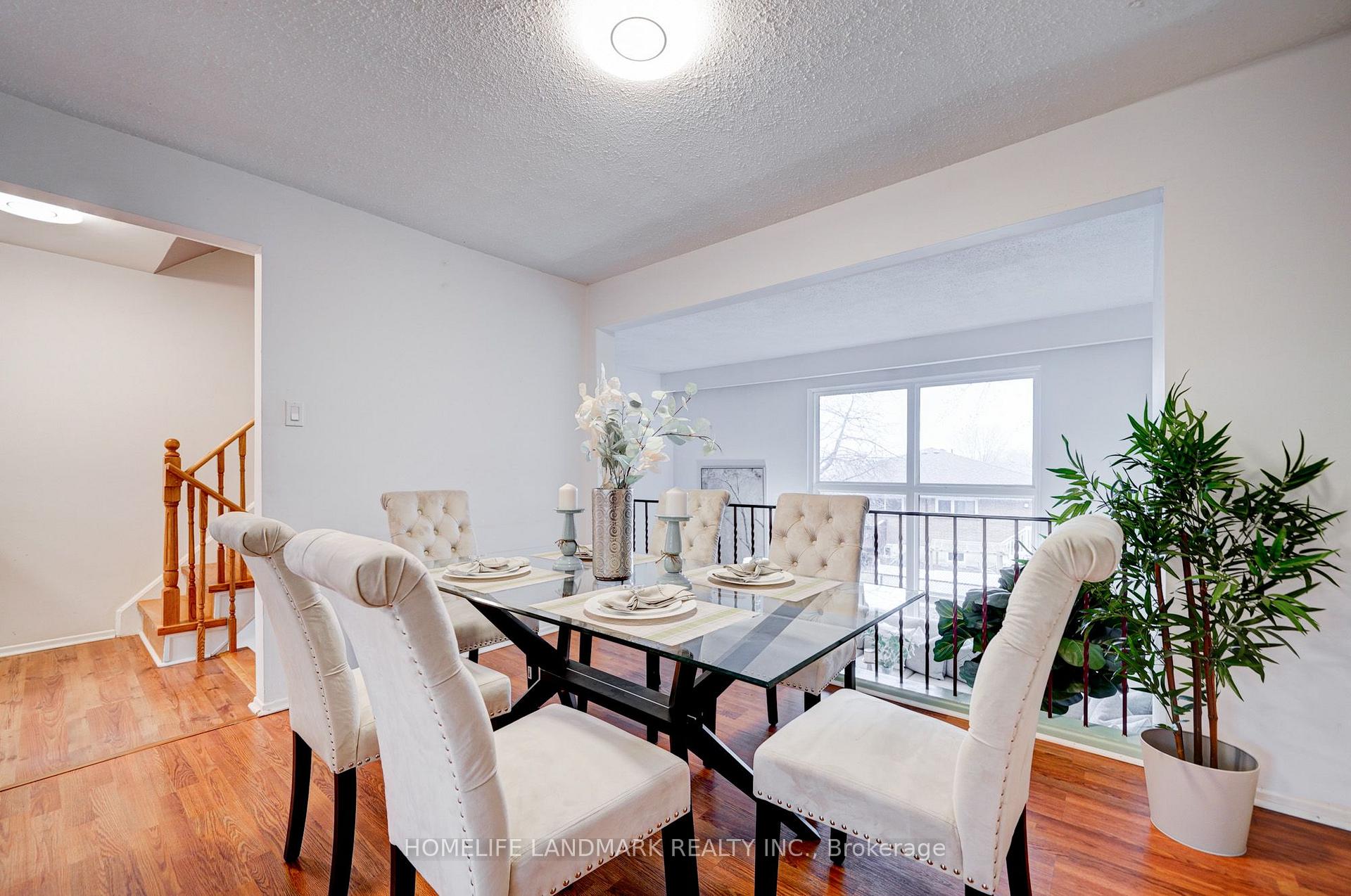 Photo 12 of 8 Rusty Crest Way, North York, Don Valley Village — HOMEH