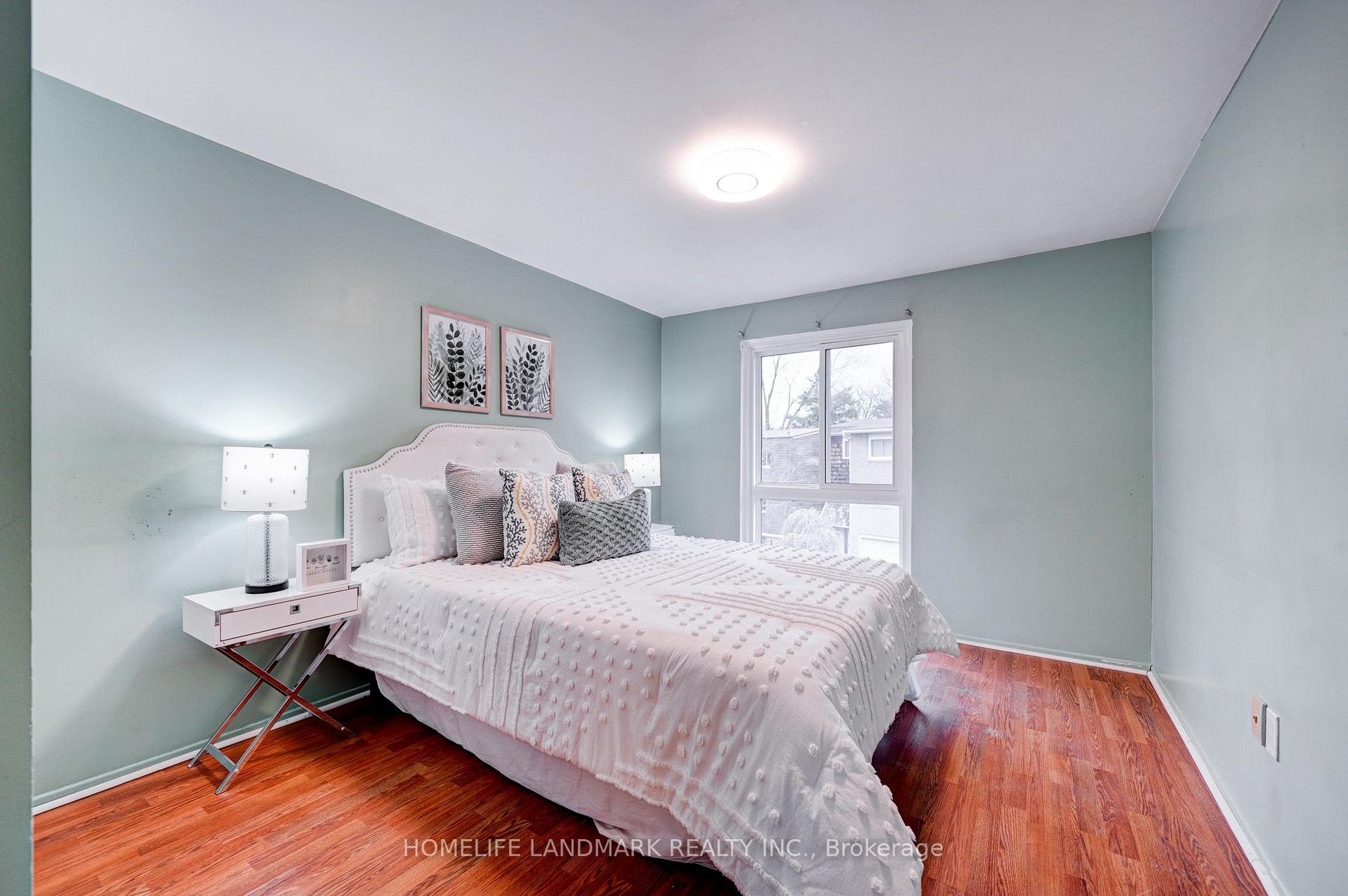 Photo 13 of 8 Rusty Crest Way, North York, Don Valley Village — HOMEH