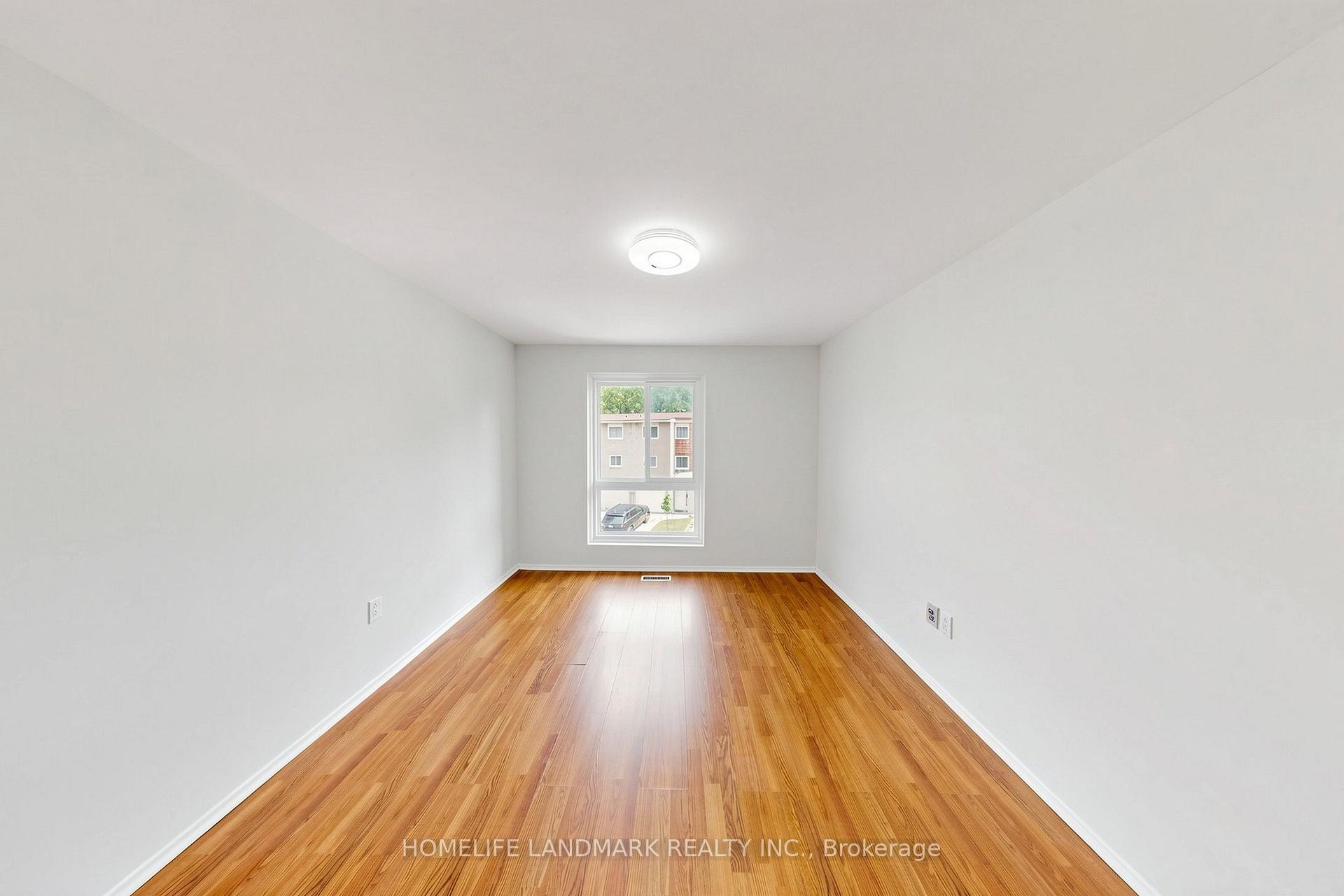 Photo 18 of 8 Rusty Crest Way, North York, Don Valley Village — HOMEH