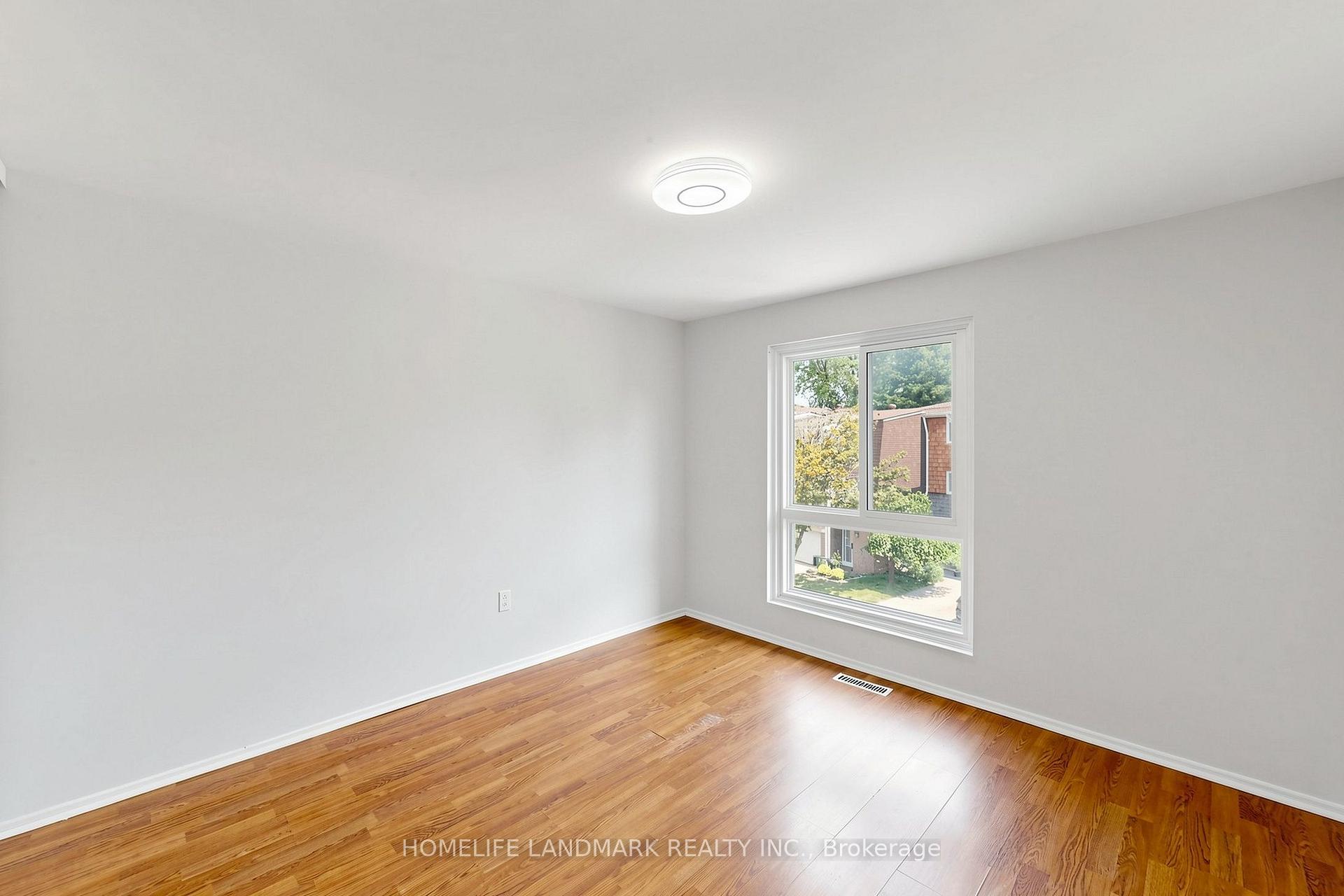 Photo 19 of 8 Rusty Crest Way, North York, Don Valley Village — HOMEH