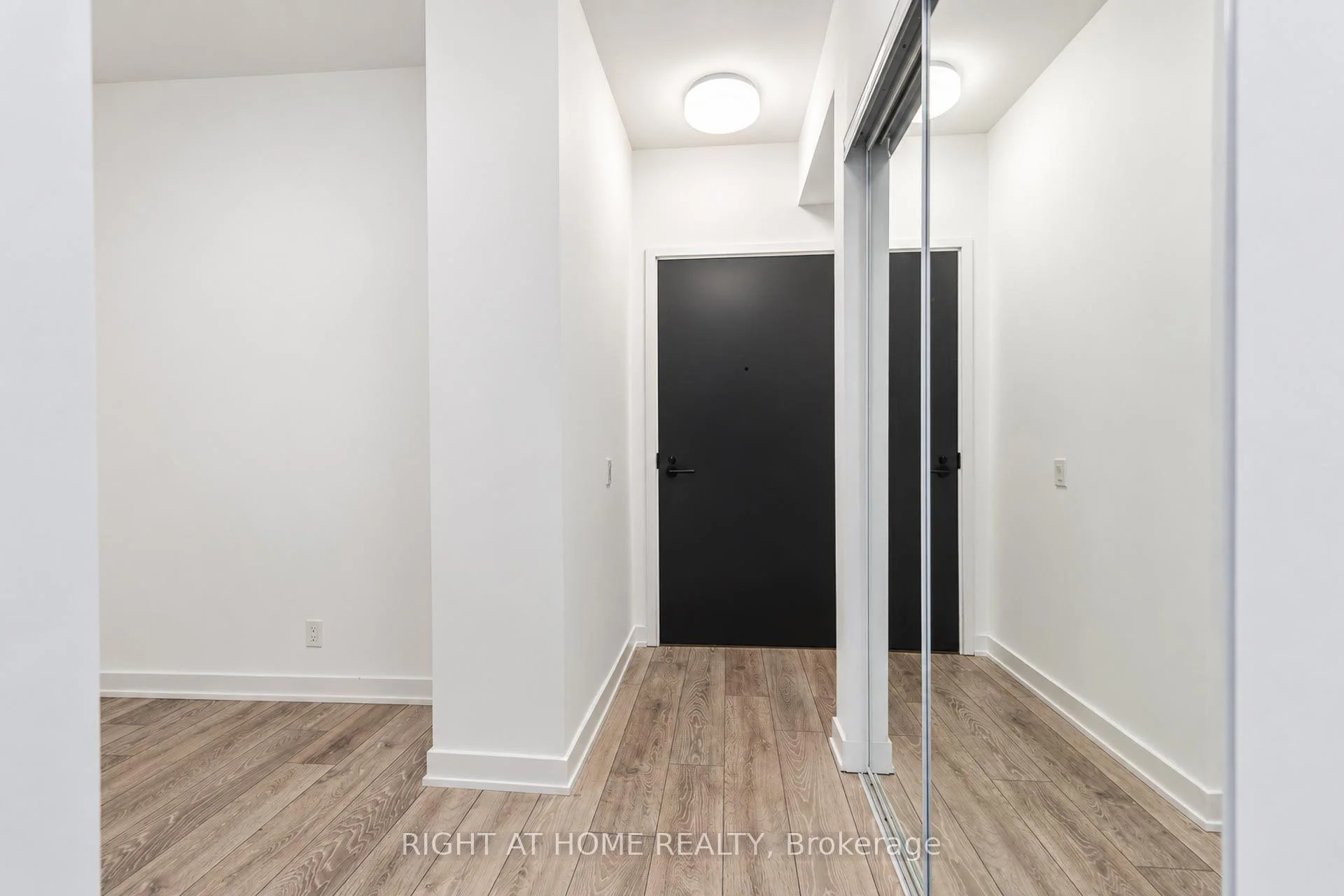 Photo 36 of Unit 4013, 108 Peter Street, Toronto, Waterfront Communities — HOMEH