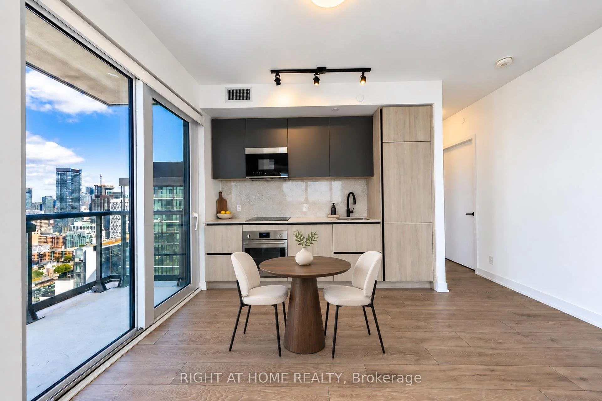 Photo 46 of Unit 4013, 108 Peter Street, Toronto, Waterfront Communities — HOMEH