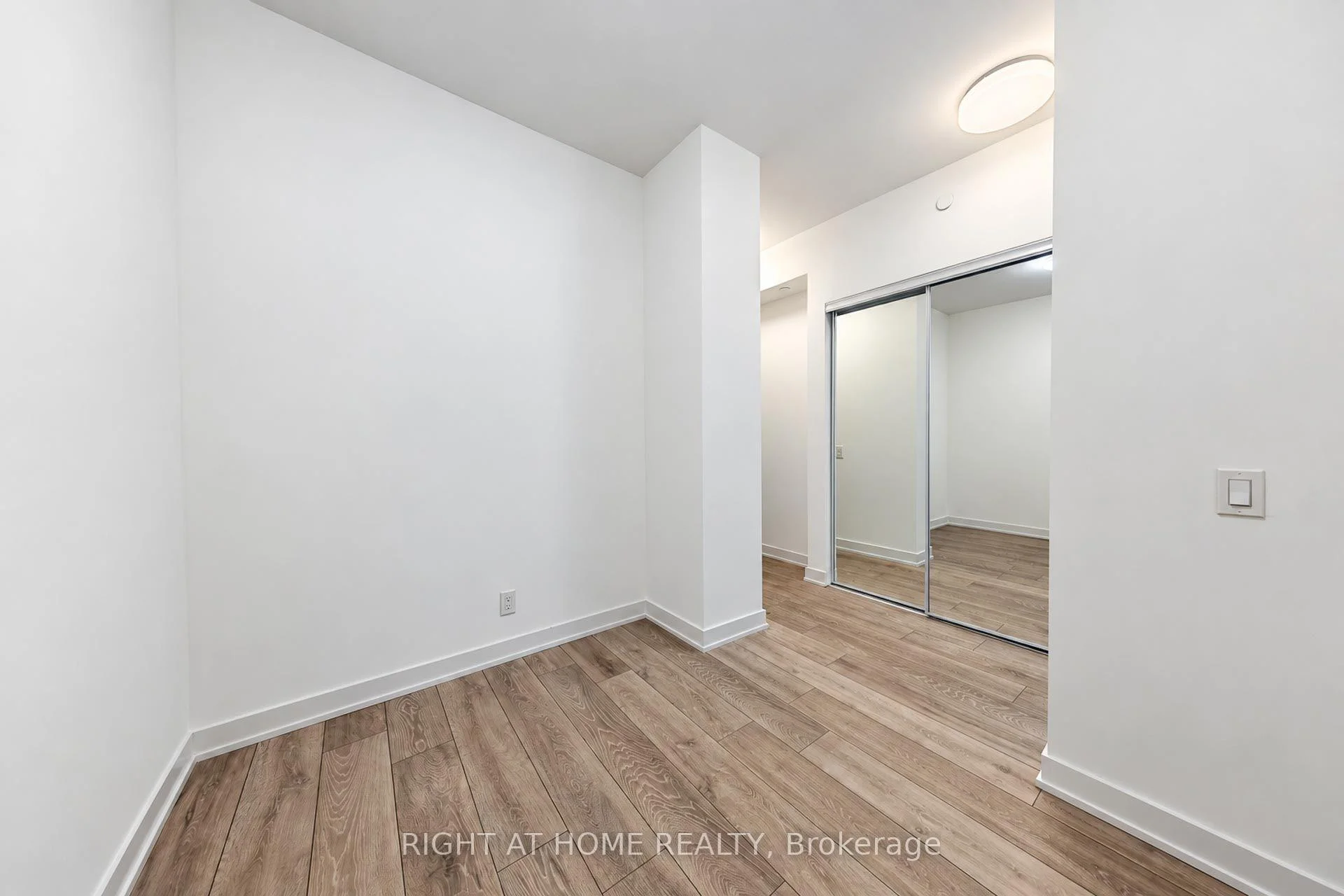 Photo 63 of Unit 4013, 108 Peter Street, Toronto, Waterfront Communities — HOMEH