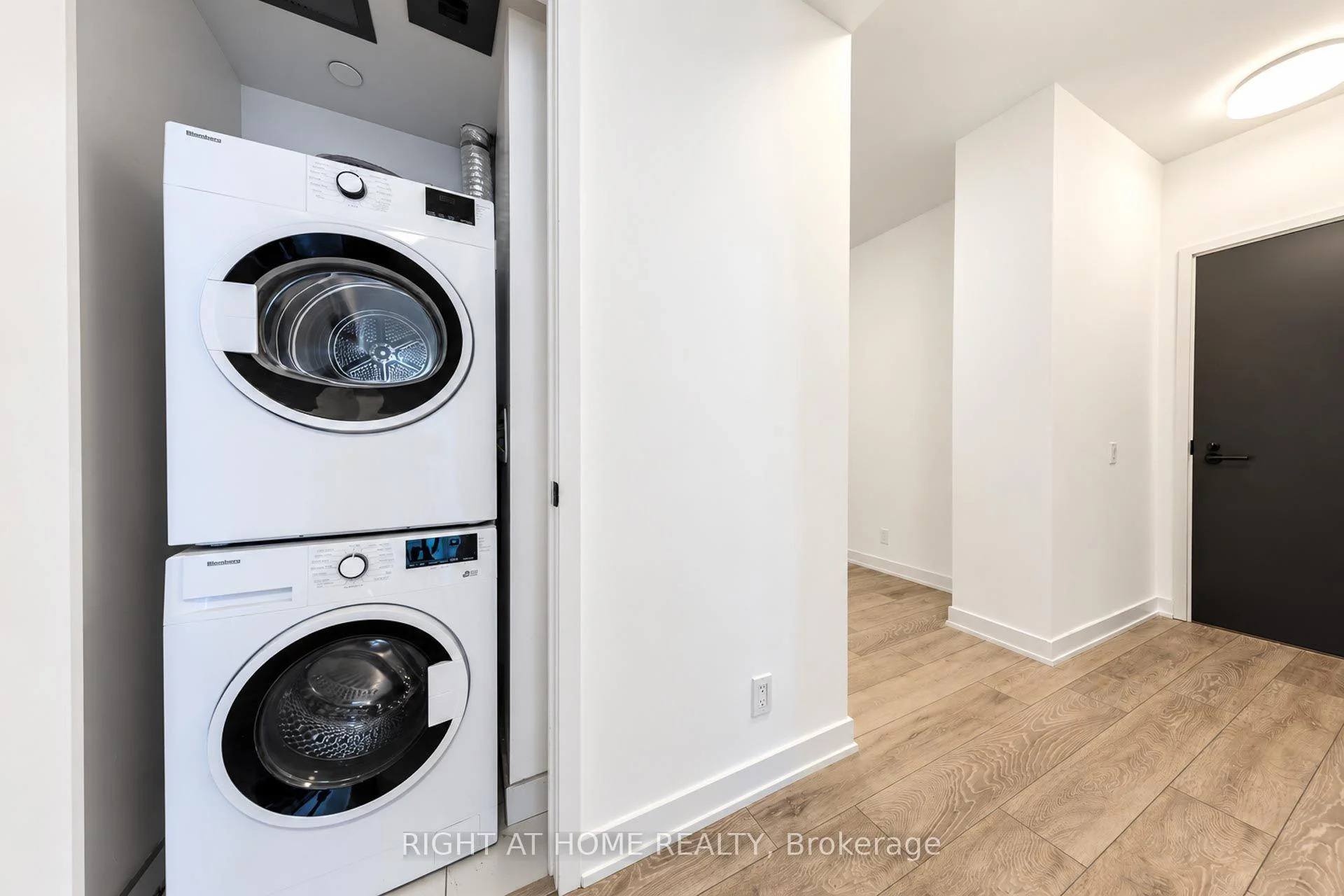 Photo 64 of Unit 4013, 108 Peter Street, Toronto, Waterfront Communities — HOMEH