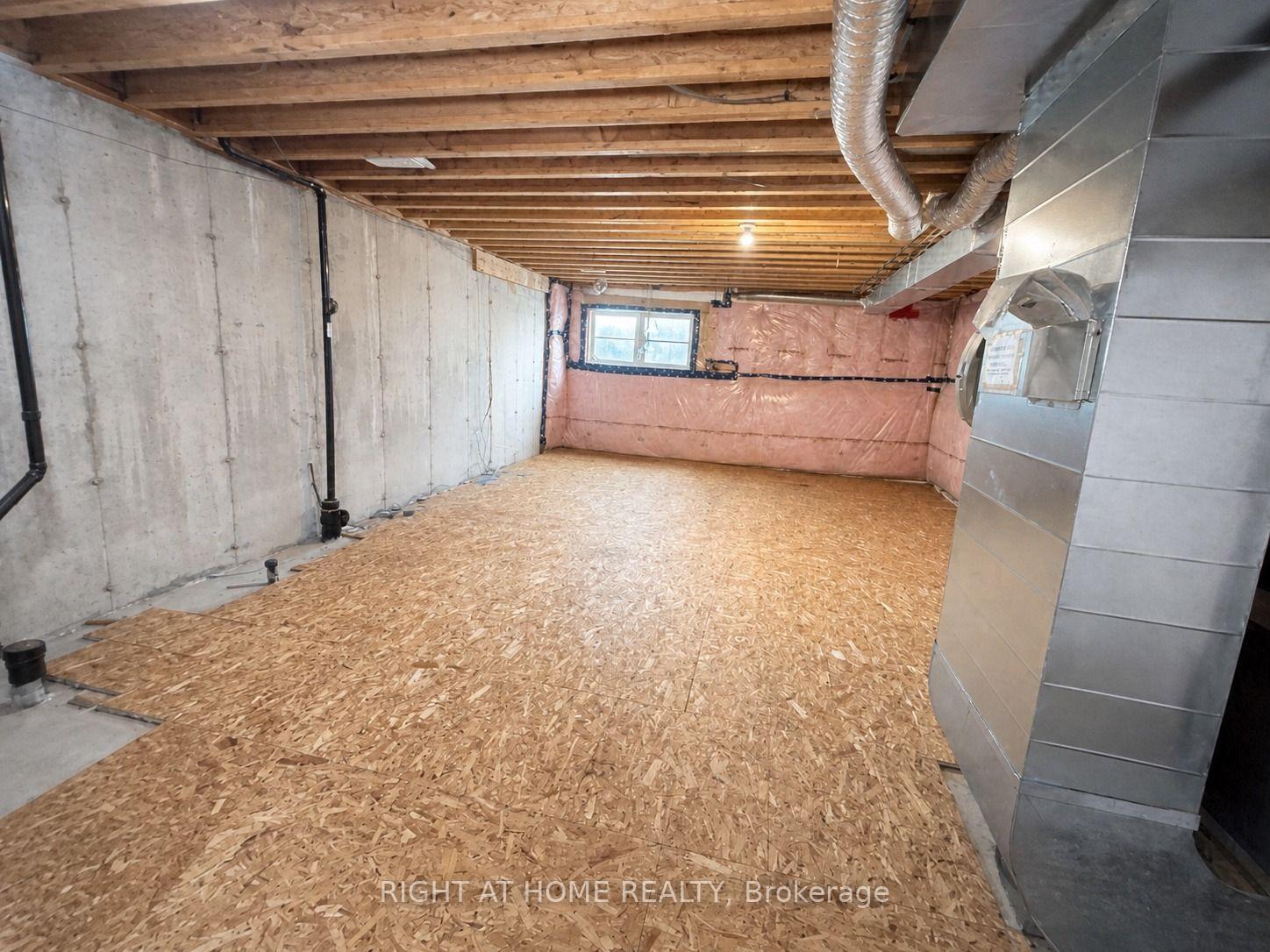 Photo 19 of 52 Heming Trail, Hamilton, Ancaster — HOMEH