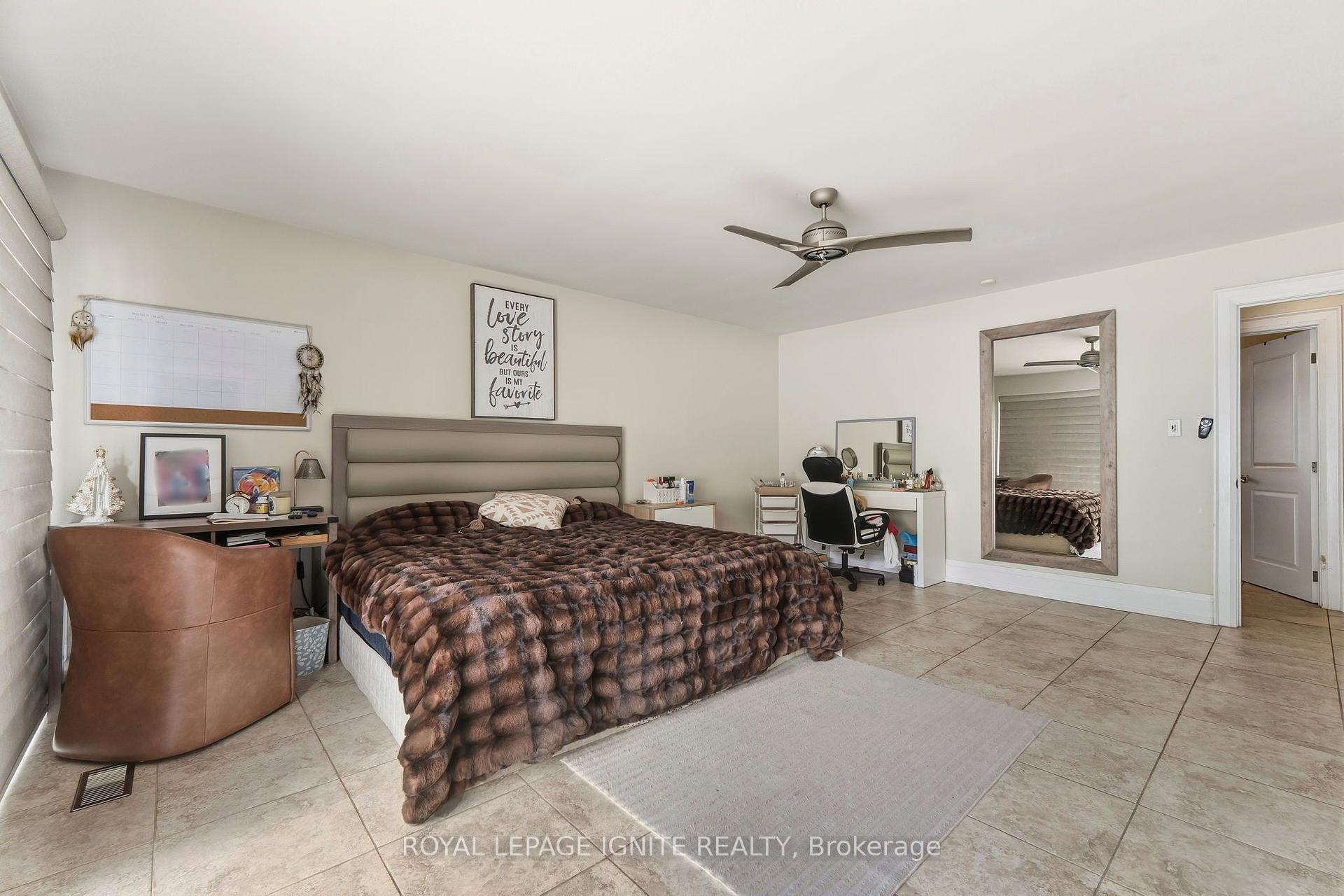 Photo 14 of 8 Ridgevale Drive, Markham, Box Grove — HOMEH