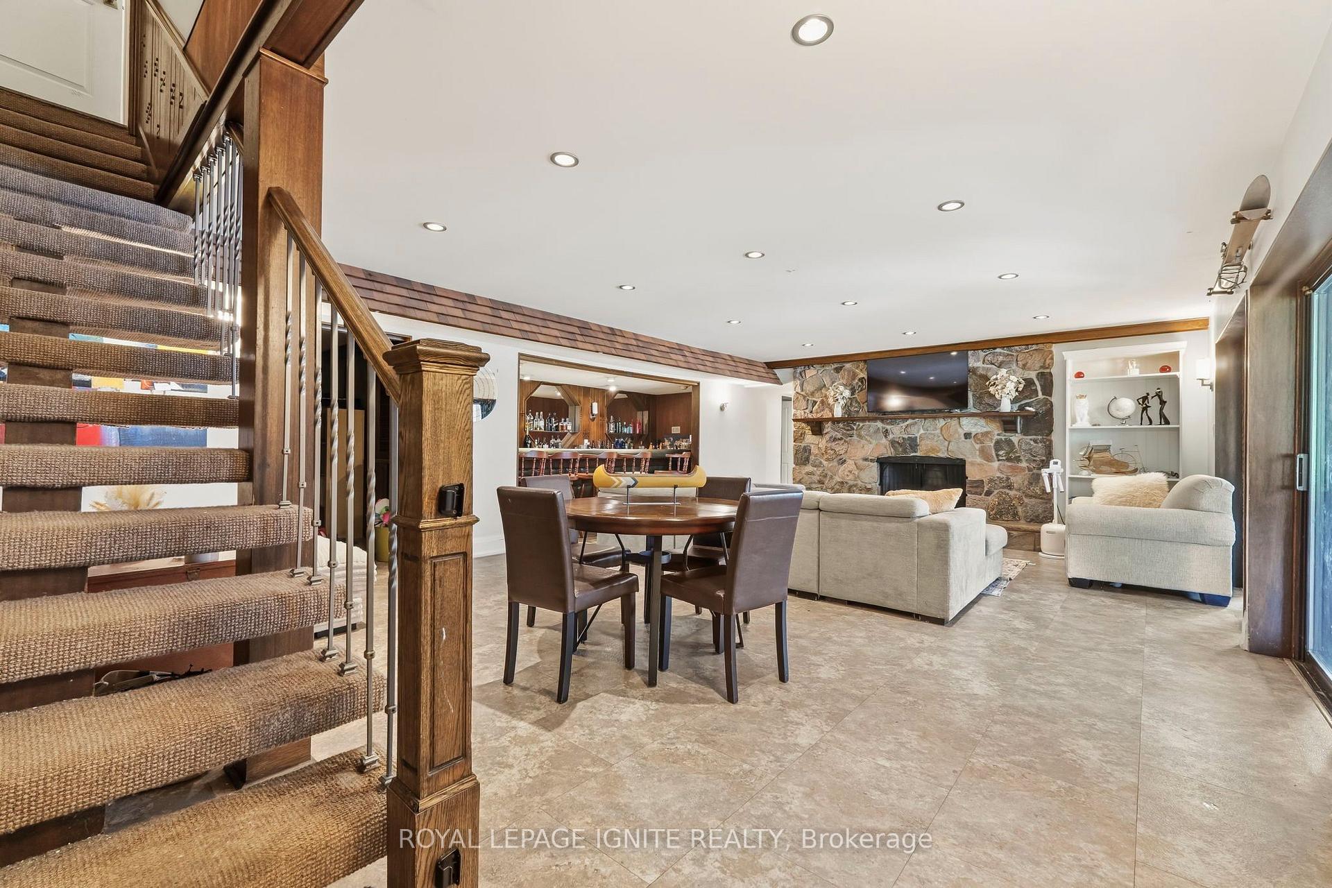 Photo 22 of 8 Ridgevale Drive, Markham, Box Grove — HOMEH