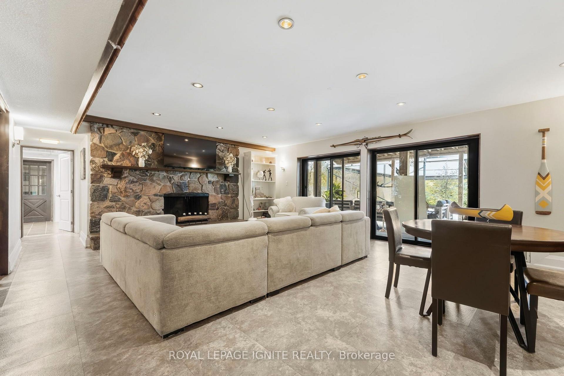 Photo 23 of 8 Ridgevale Drive, Markham, Box Grove — HOMEH