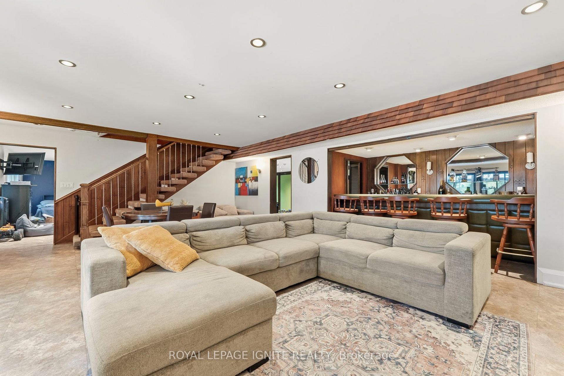 Photo 25 of 8 Ridgevale Drive, Markham, Box Grove — HOMEH