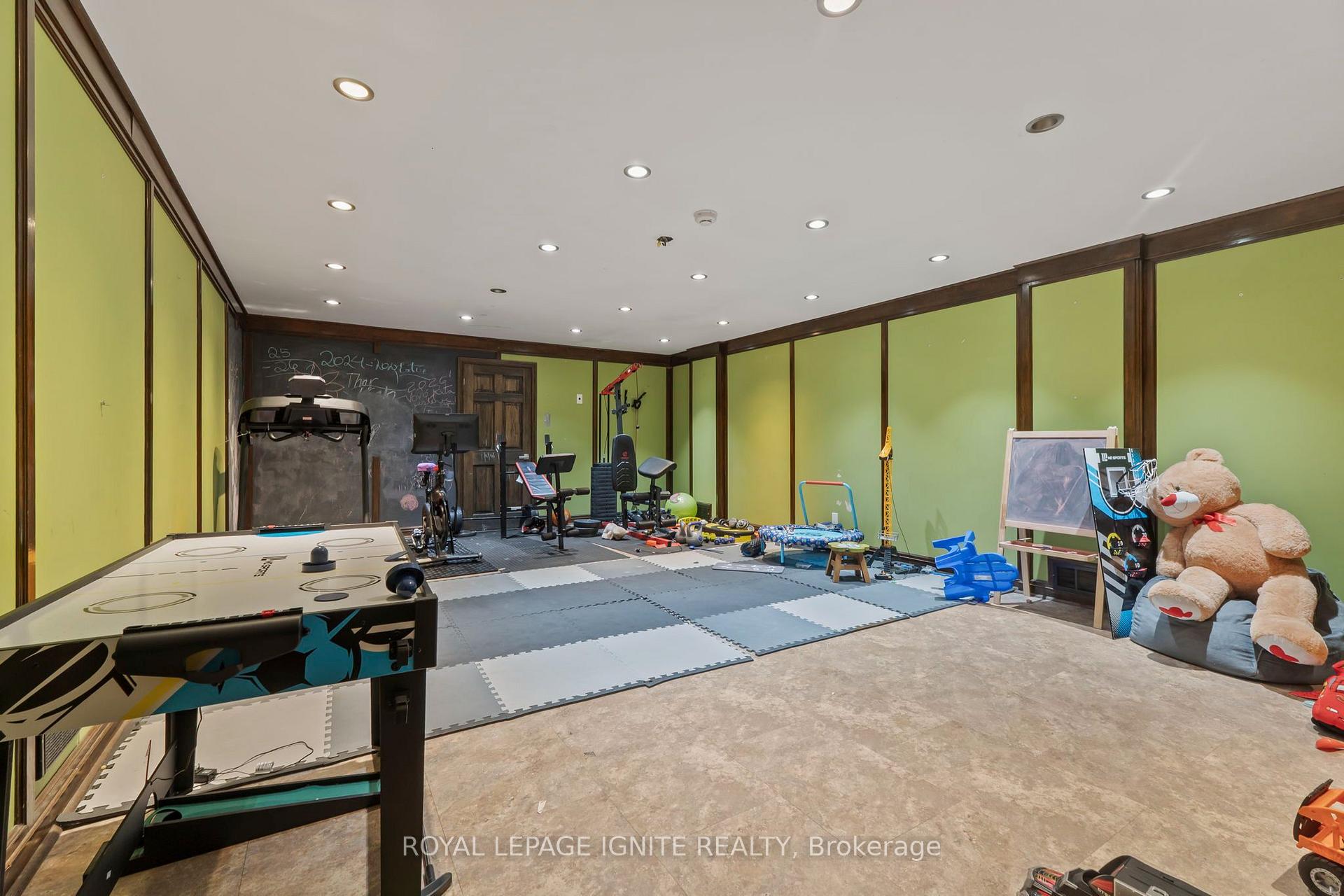 Photo 33 of 8 Ridgevale Drive, Markham, Box Grove — HOMEH