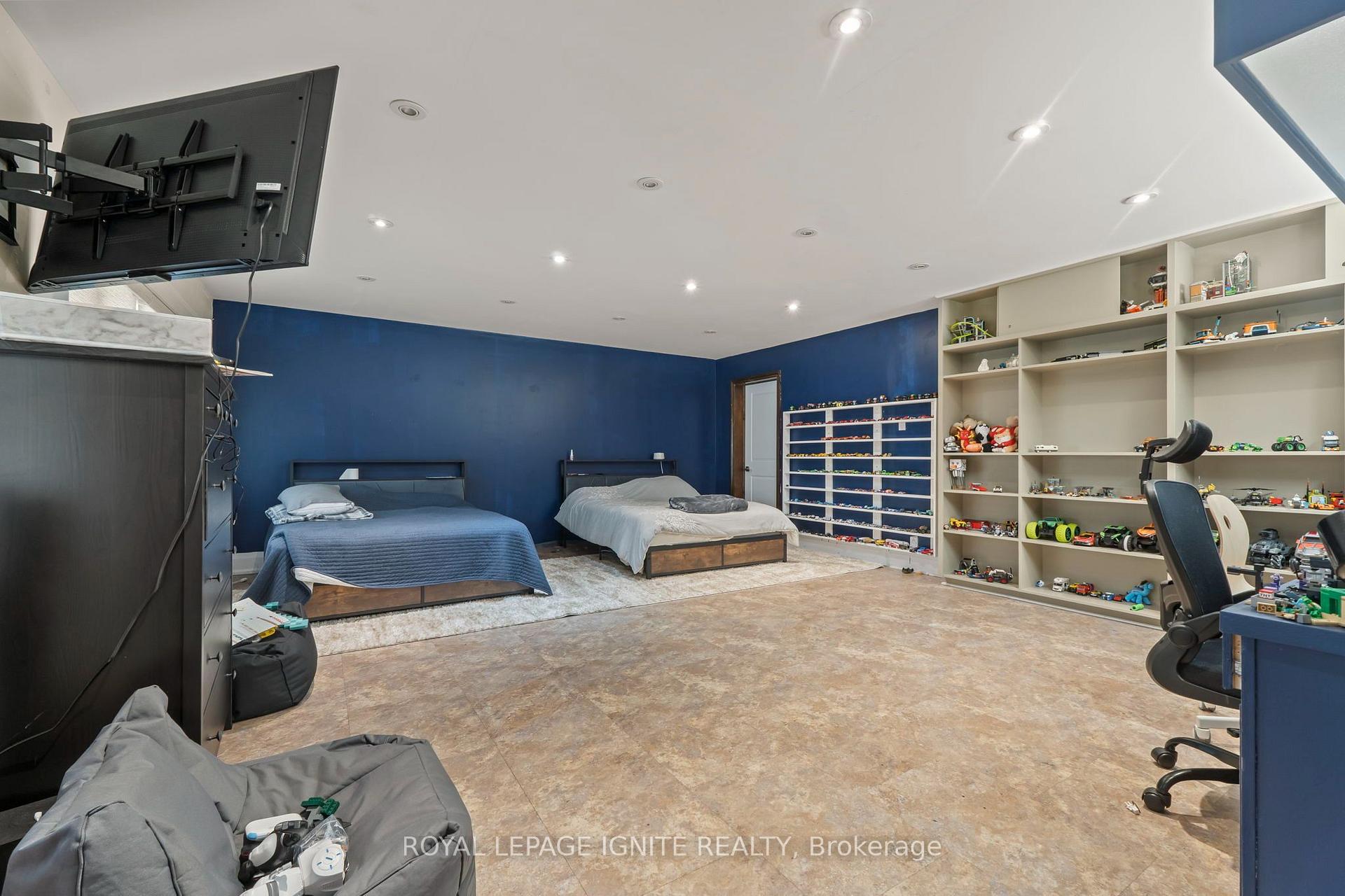 Photo 34 of 8 Ridgevale Drive, Markham, Box Grove — HOMEH