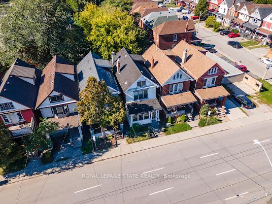 Photo 4 of 35 Sherman Avenue N, Hamilton, Gibson — HOMEH
