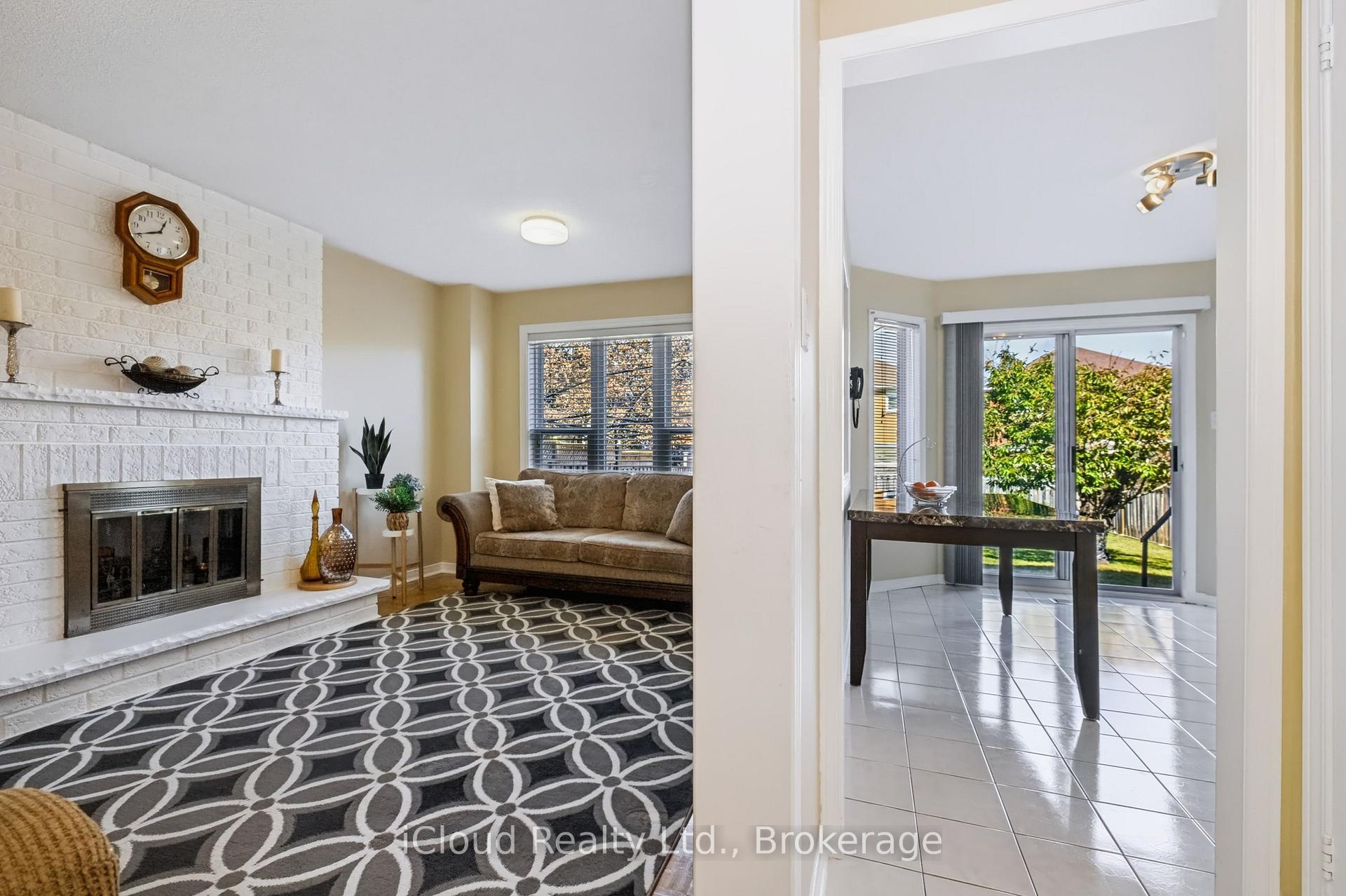 Photo 15 of 62 Castlehill Crescent, Brampton, Northwood Park — HOMEH