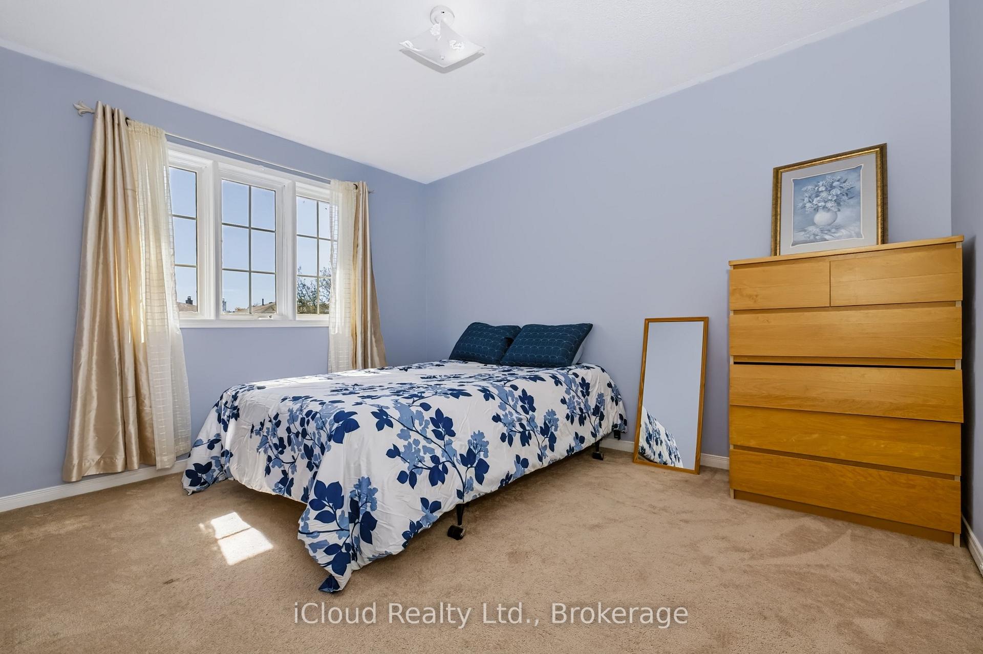 Photo 33 of 62 Castlehill Crescent, Brampton, Northwood Park — HOMEH