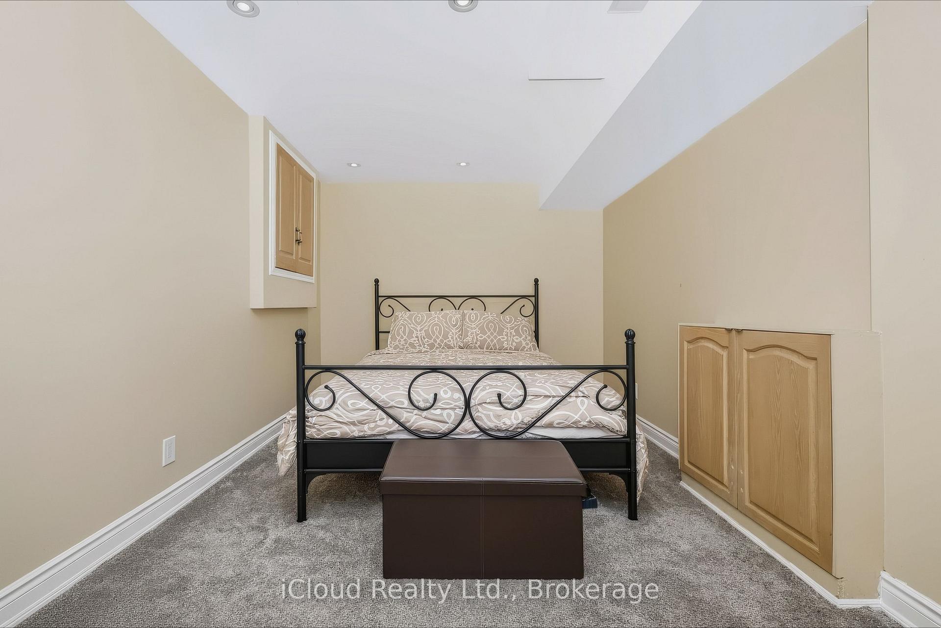 Photo 44 of 62 Castlehill Crescent, Brampton, Northwood Park — HOMEH