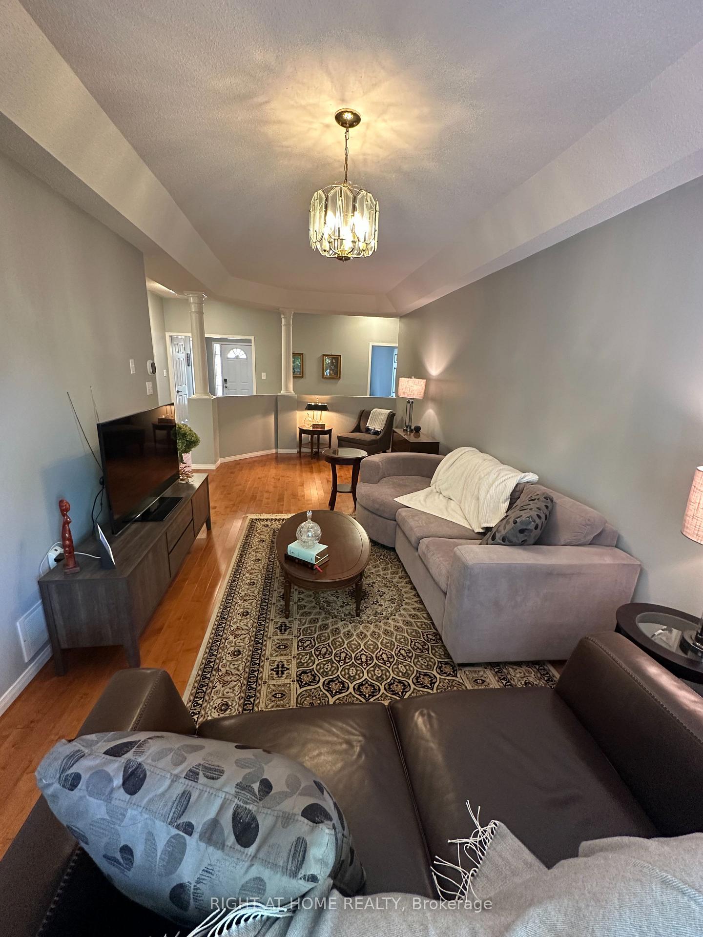 Photo 4 of 4369 Goldenwood Drive, Windsor — HOMEH