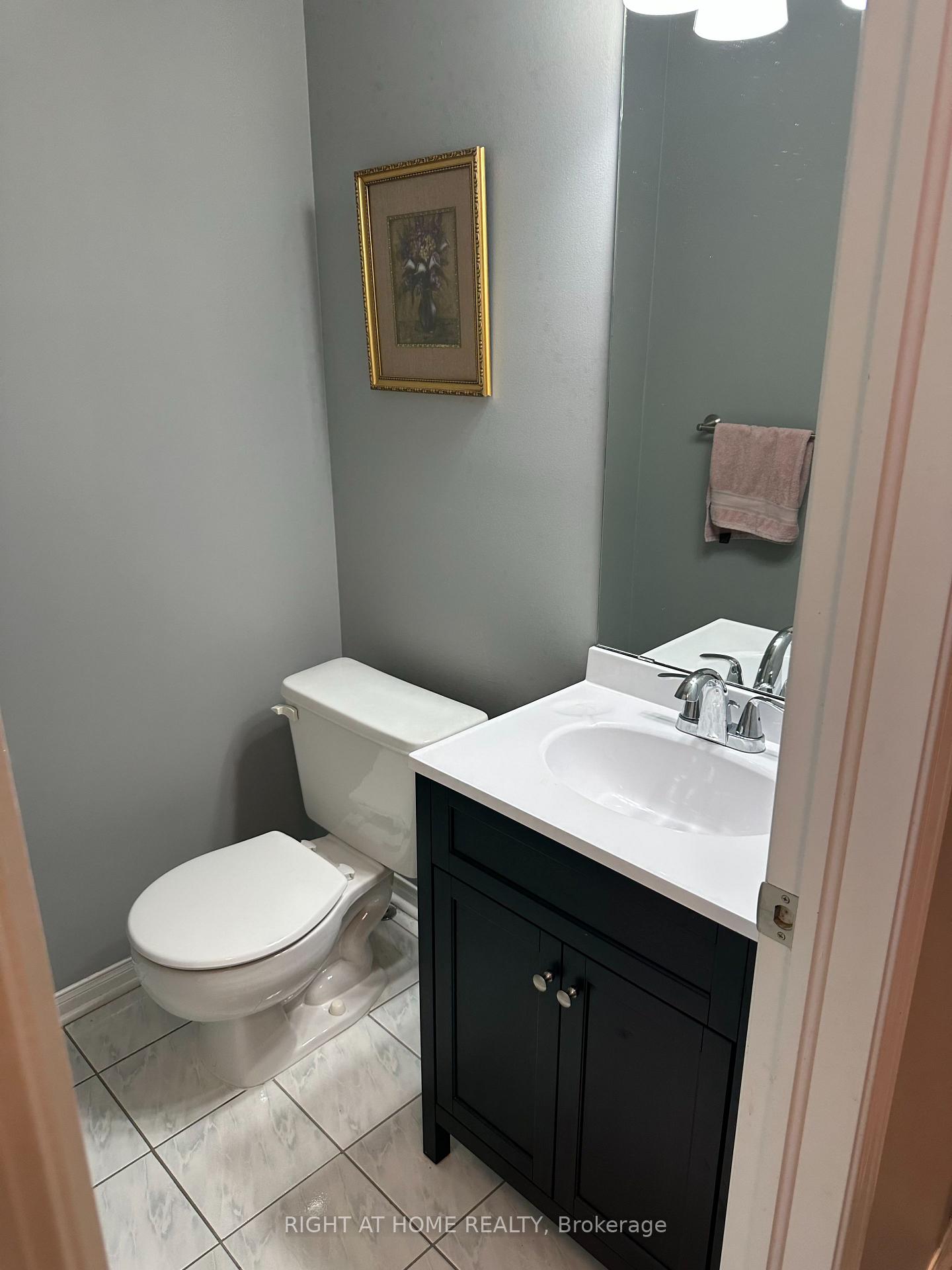 Photo 14 of 4369 Goldenwood Drive, Windsor — HOMEH