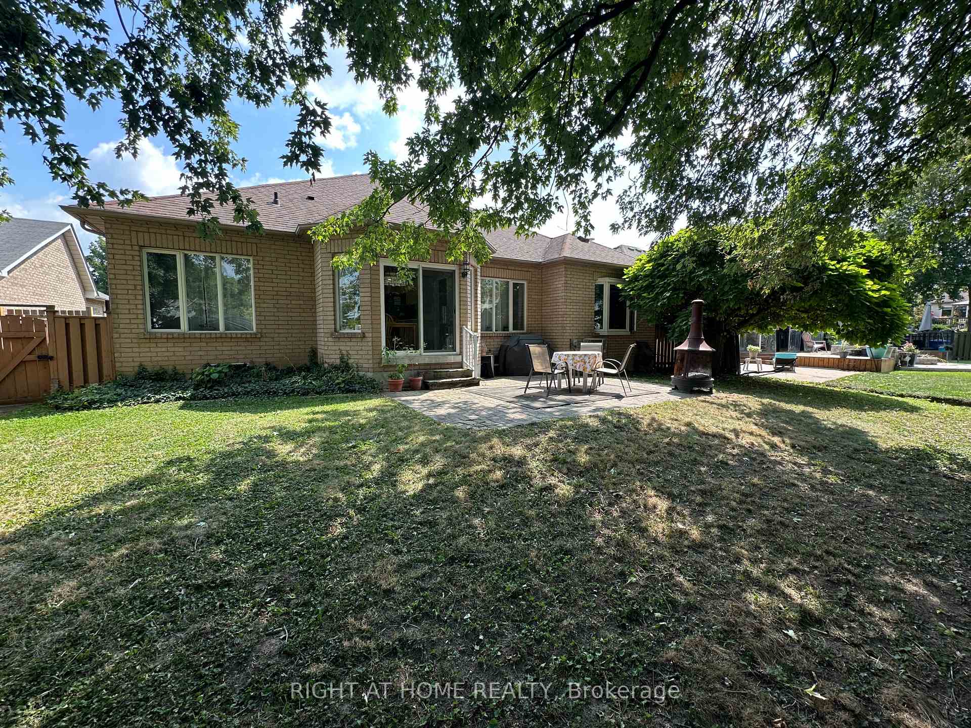 Photo 22 of 4369 Goldenwood Drive, Windsor — HOMEH
