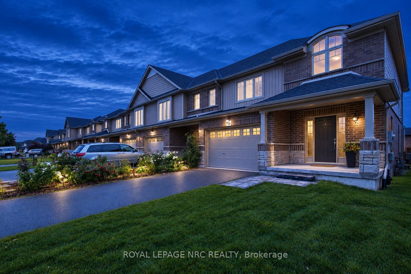 Photo 3 of 68 Abbott Place, Pelham, Fonthill — HOMEH