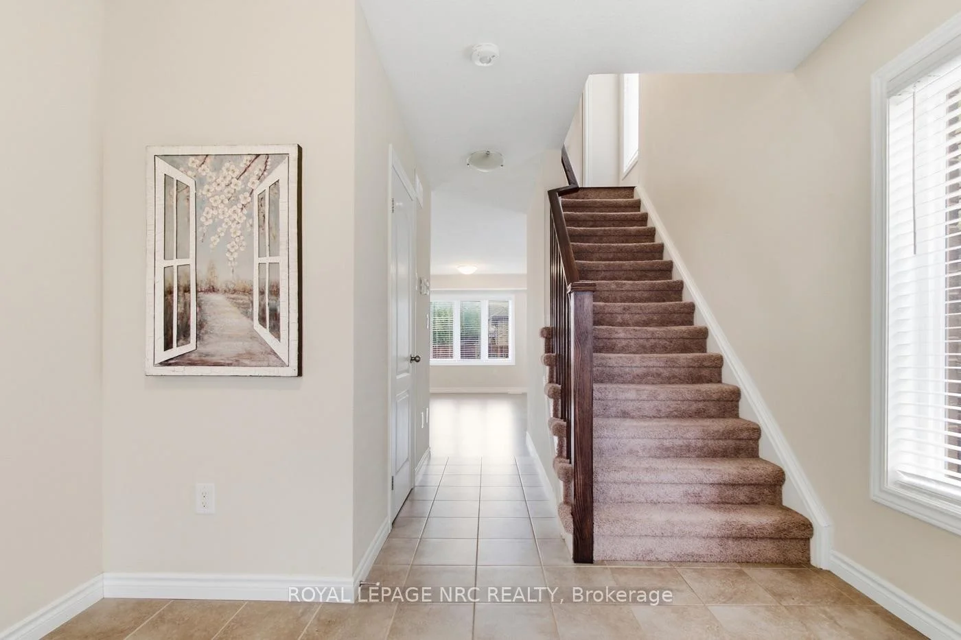 Photo 12 of 68 Abbott Place, Pelham, Fonthill — HOMEH