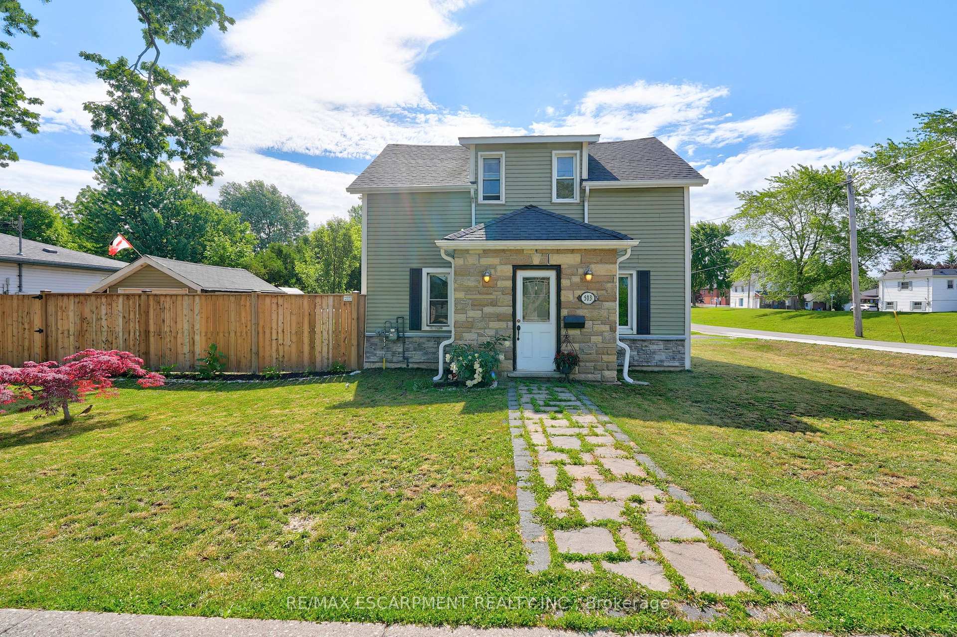 Photo 4 of 503 John Street, Haldimand, Dunnville — HOMEH