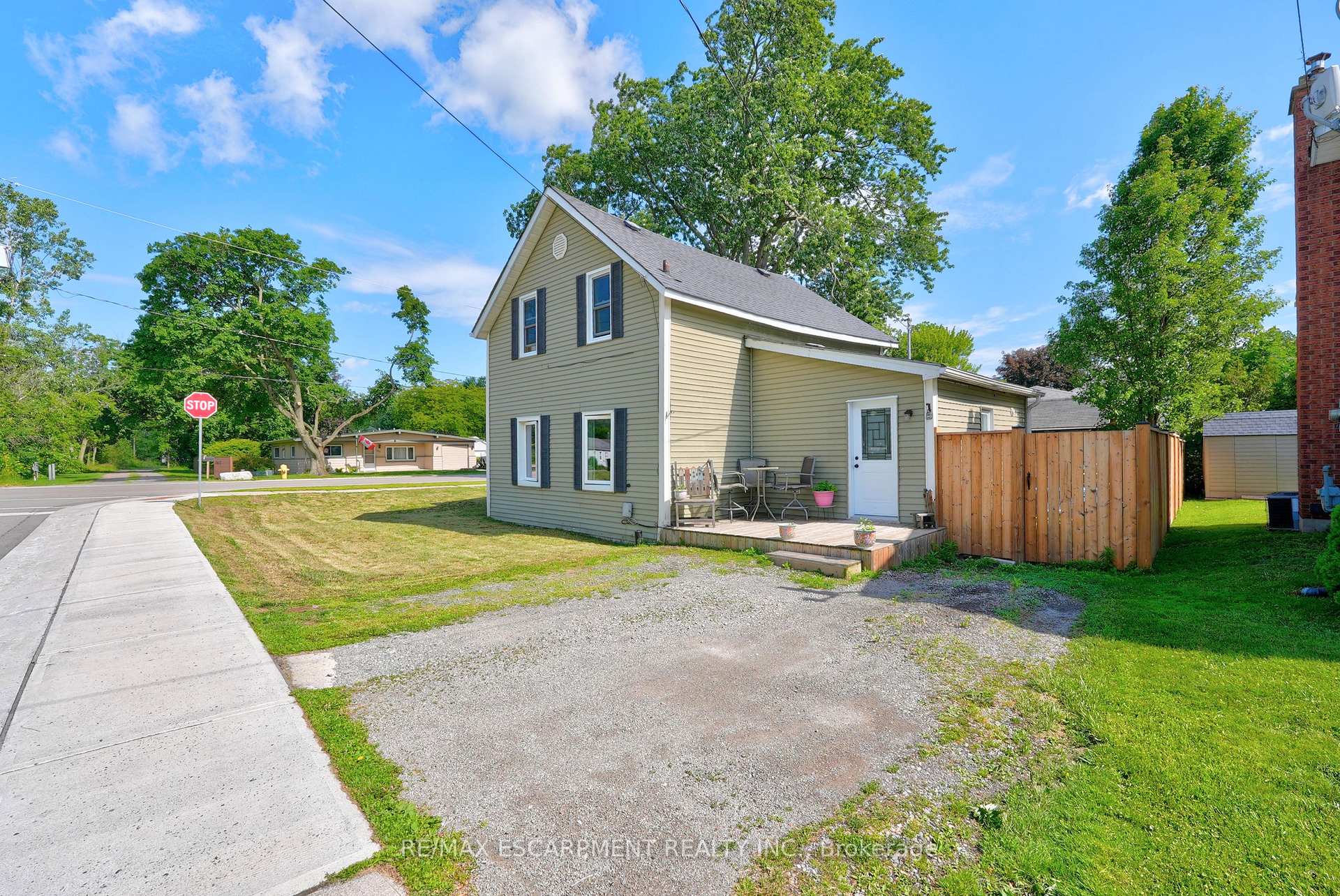 Photo 6 of 503 John Street, Haldimand, Dunnville — HOMEH