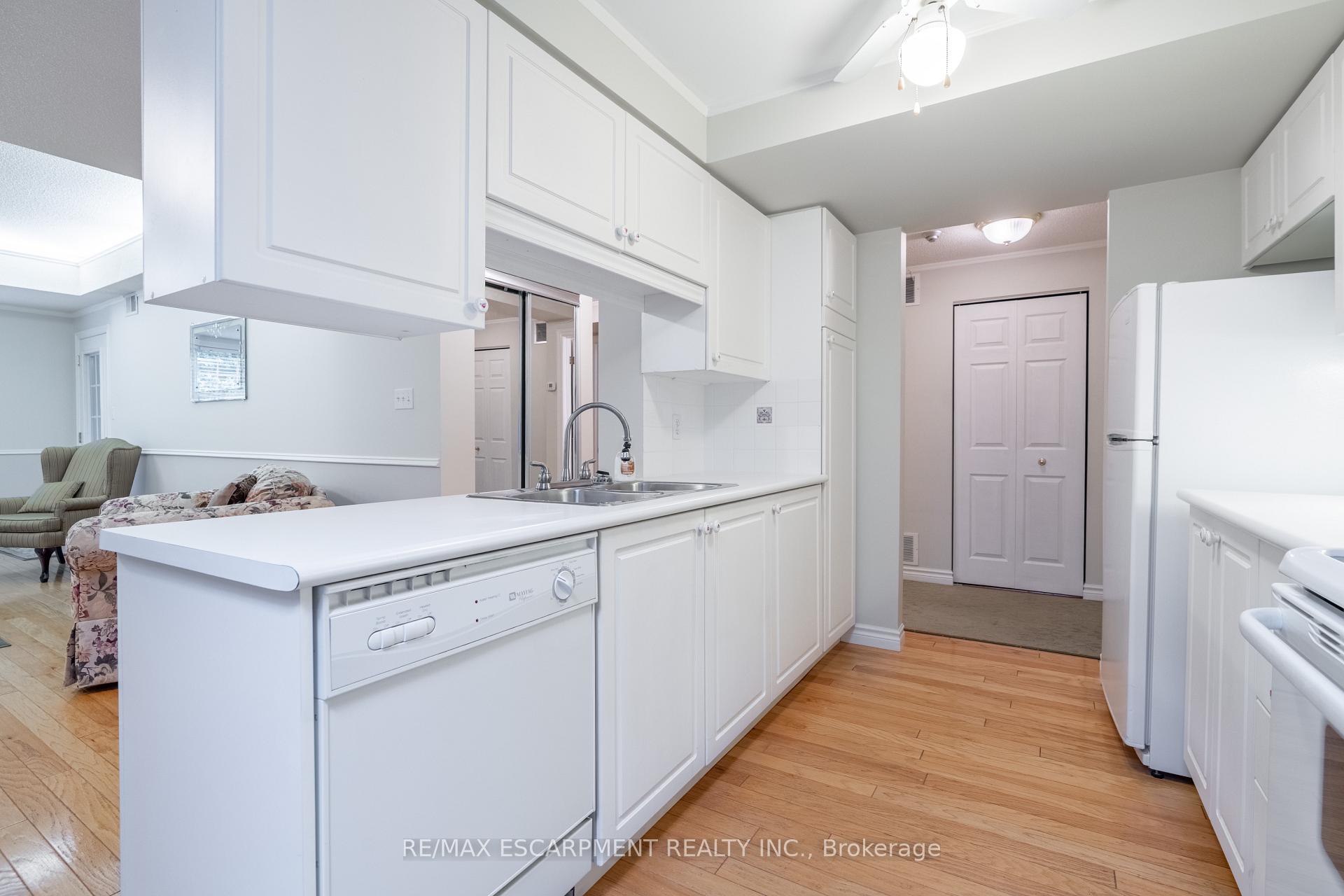 Photo 15 of Unit 306, 970 Golf Links Road, Hamilton, Meadowlands — HOMEH