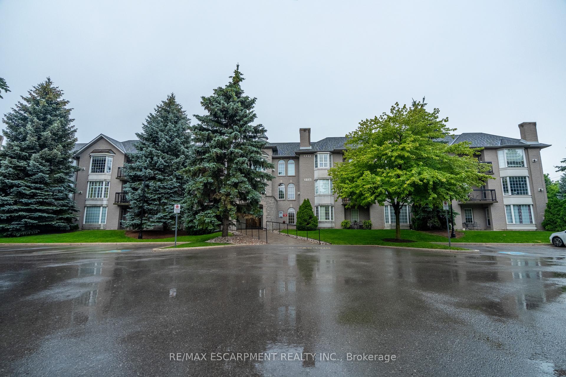 Photo 37 of Unit 306, 970 Golf Links Road, Hamilton, Meadowlands — HOMEH