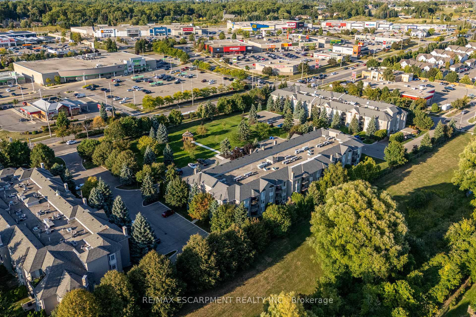 Photo 43 of Unit 306, 970 Golf Links Road, Hamilton, Meadowlands — HOMEH