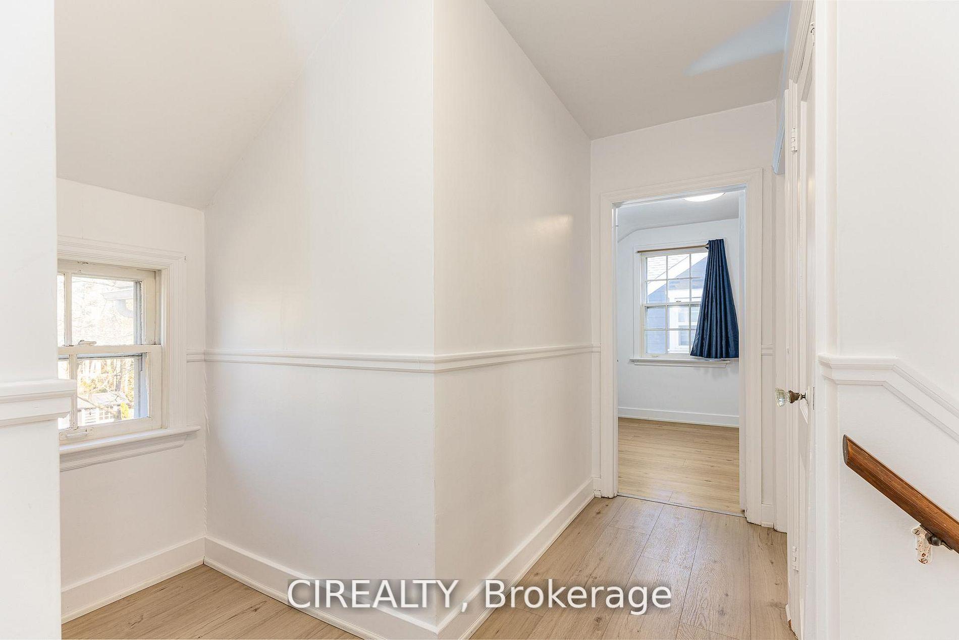 Photo 13 of 25 Howard Avenue, Oakville, Old Oakville — HOMEH