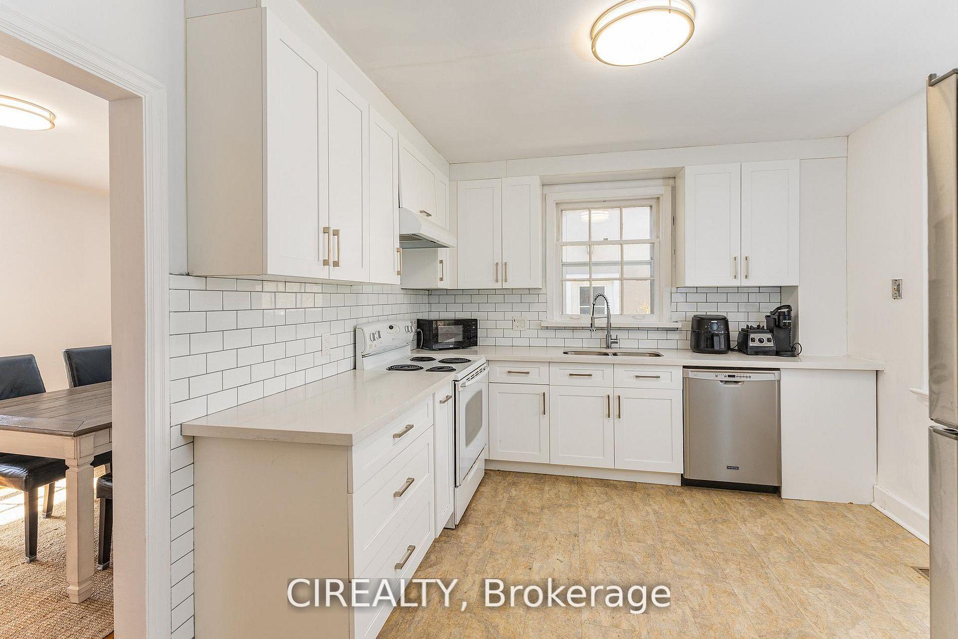 Photo 14 of 25 Howard Avenue, Oakville, Old Oakville — HOMEH