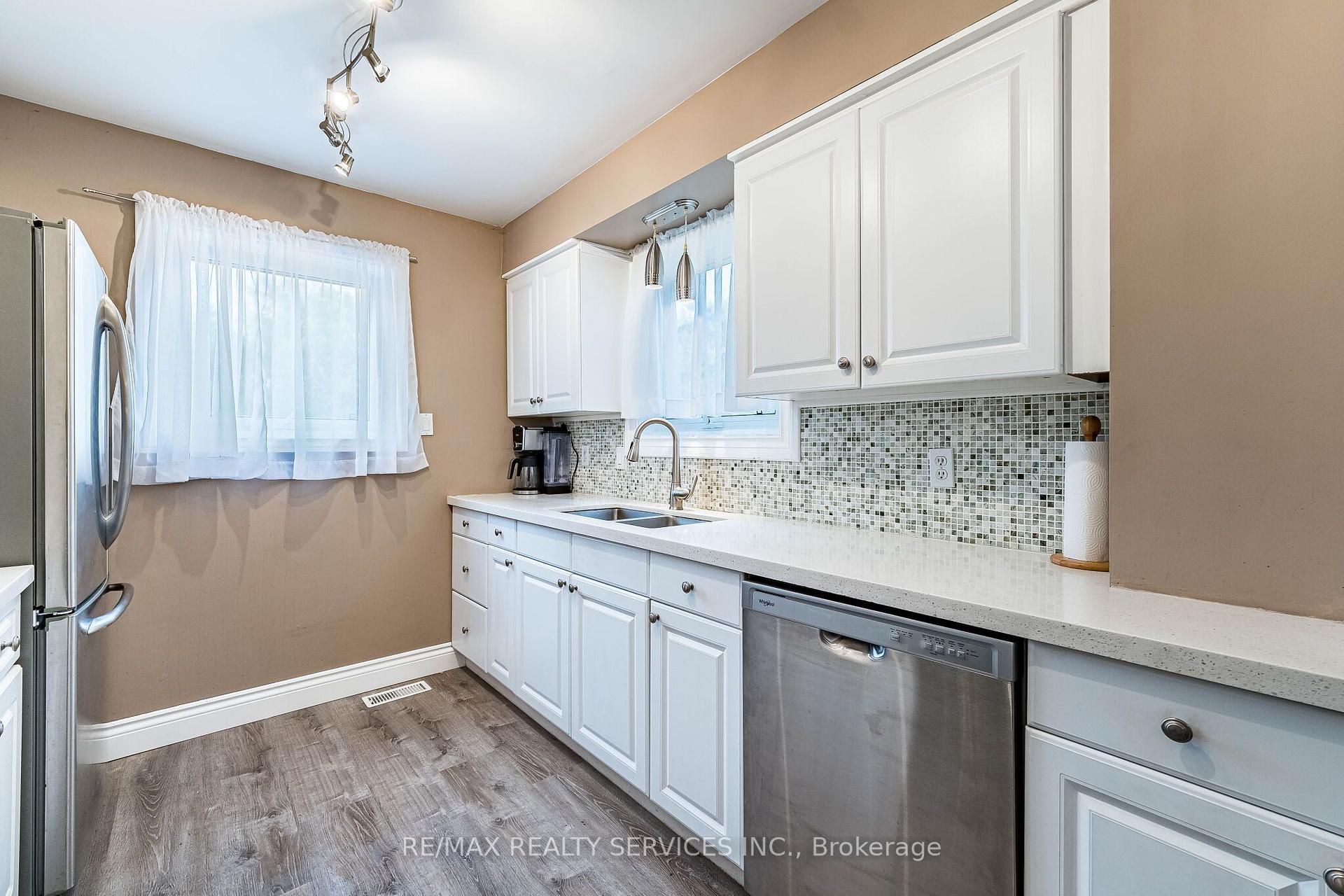 Photo 21 of 24 Carberry Road Street, Erin — HOMEH