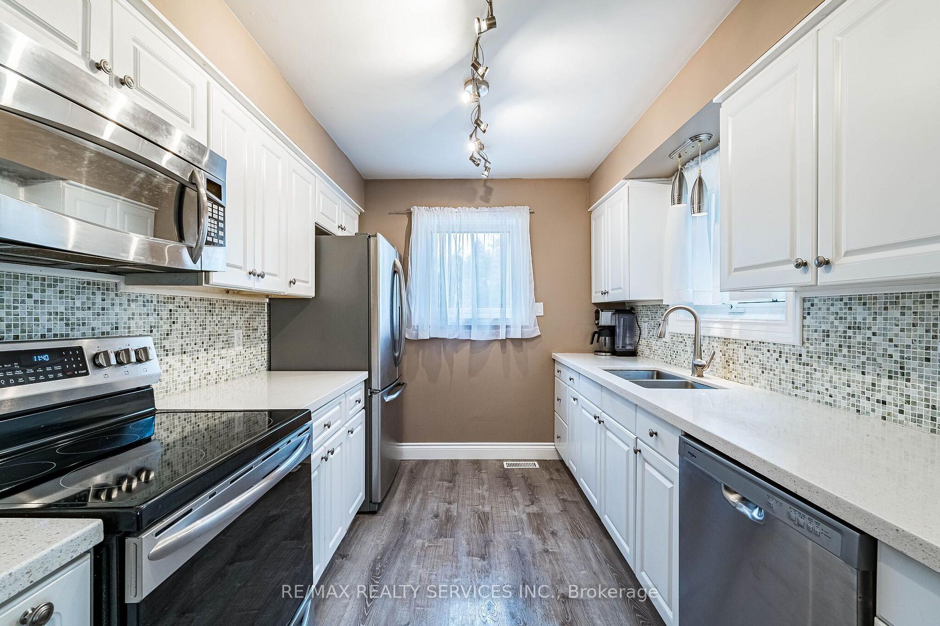 Photo 23 of 24 Carberry Road Street, Erin — HOMEH