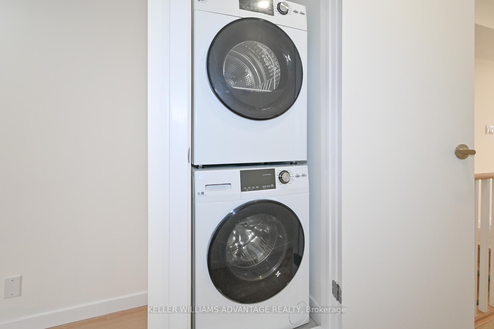 Photo 15 of Unit upper, 113 Woodbine Avenue, Toronto, The Beaches — HOMEH
