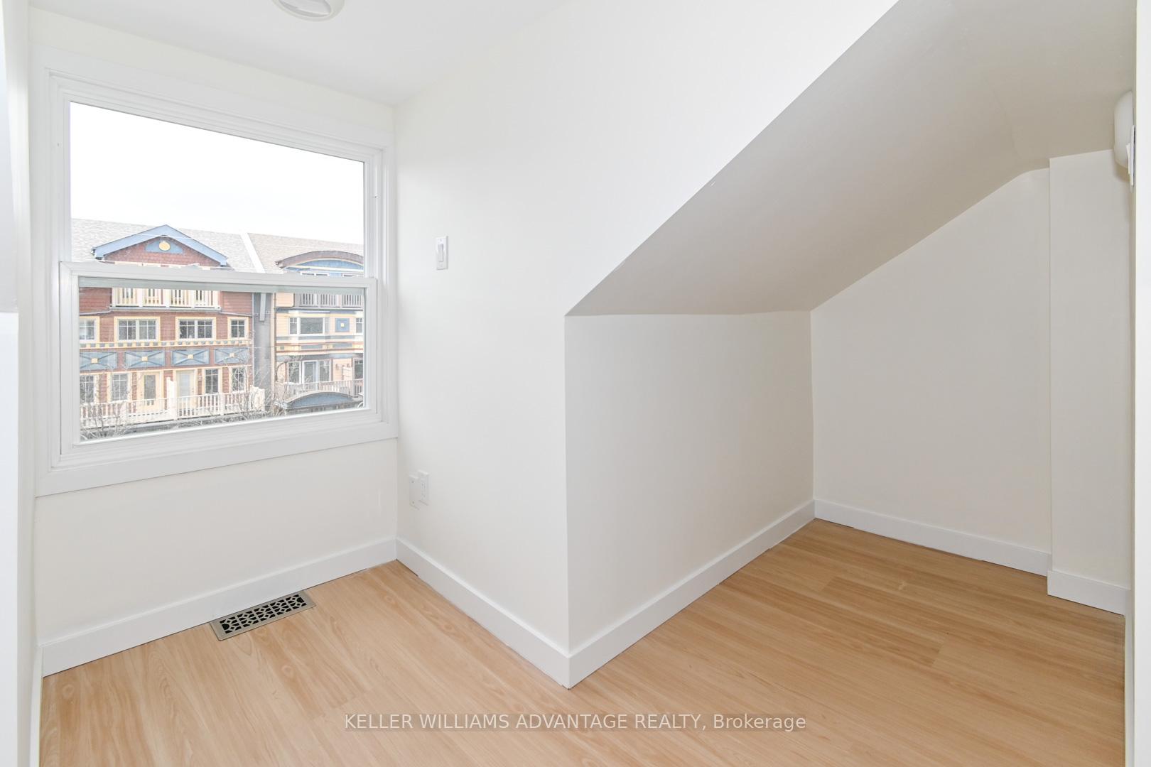 Photo 17 of Unit upper, 113 Woodbine Avenue, Toronto, The Beaches — HOMEH