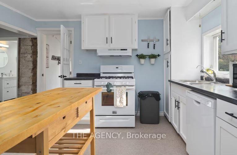 Photo 5 of 1743 County Road, Prince Edward County, Hallowell Ward — HOMEH