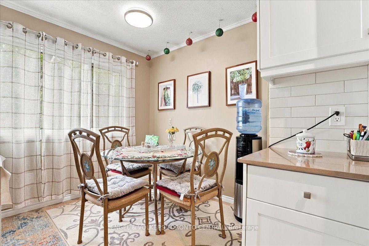 Photo 6 of Unit #36, 30 Green Valley Drive W, Kitchener, Pioneer Park — HOMEH
